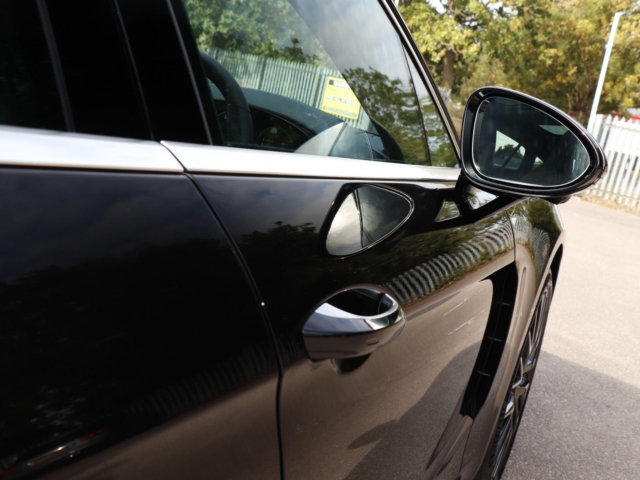 Porsche Panamera view 31