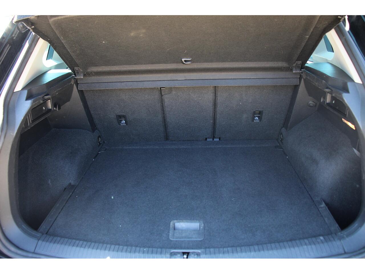 Volkswagen Tiguan view 37