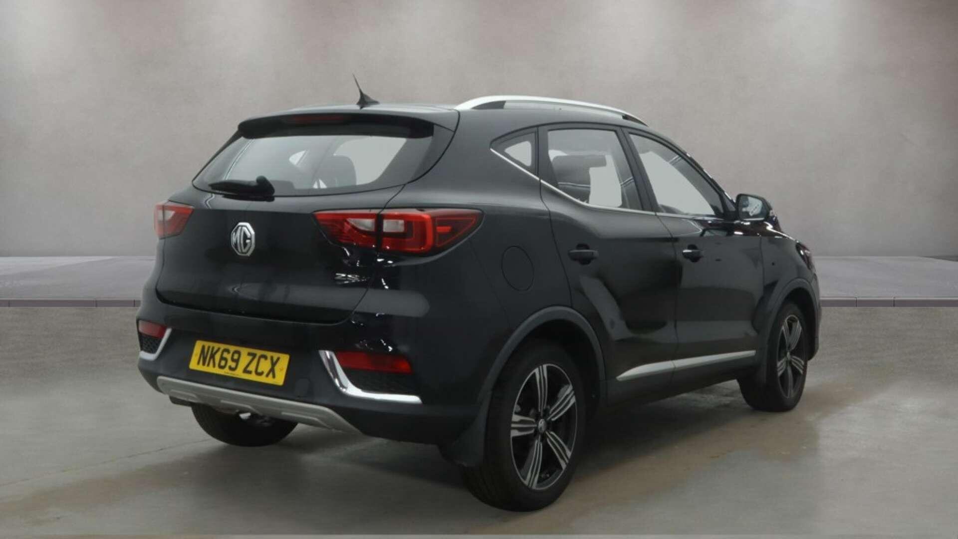 MG ZS view 10