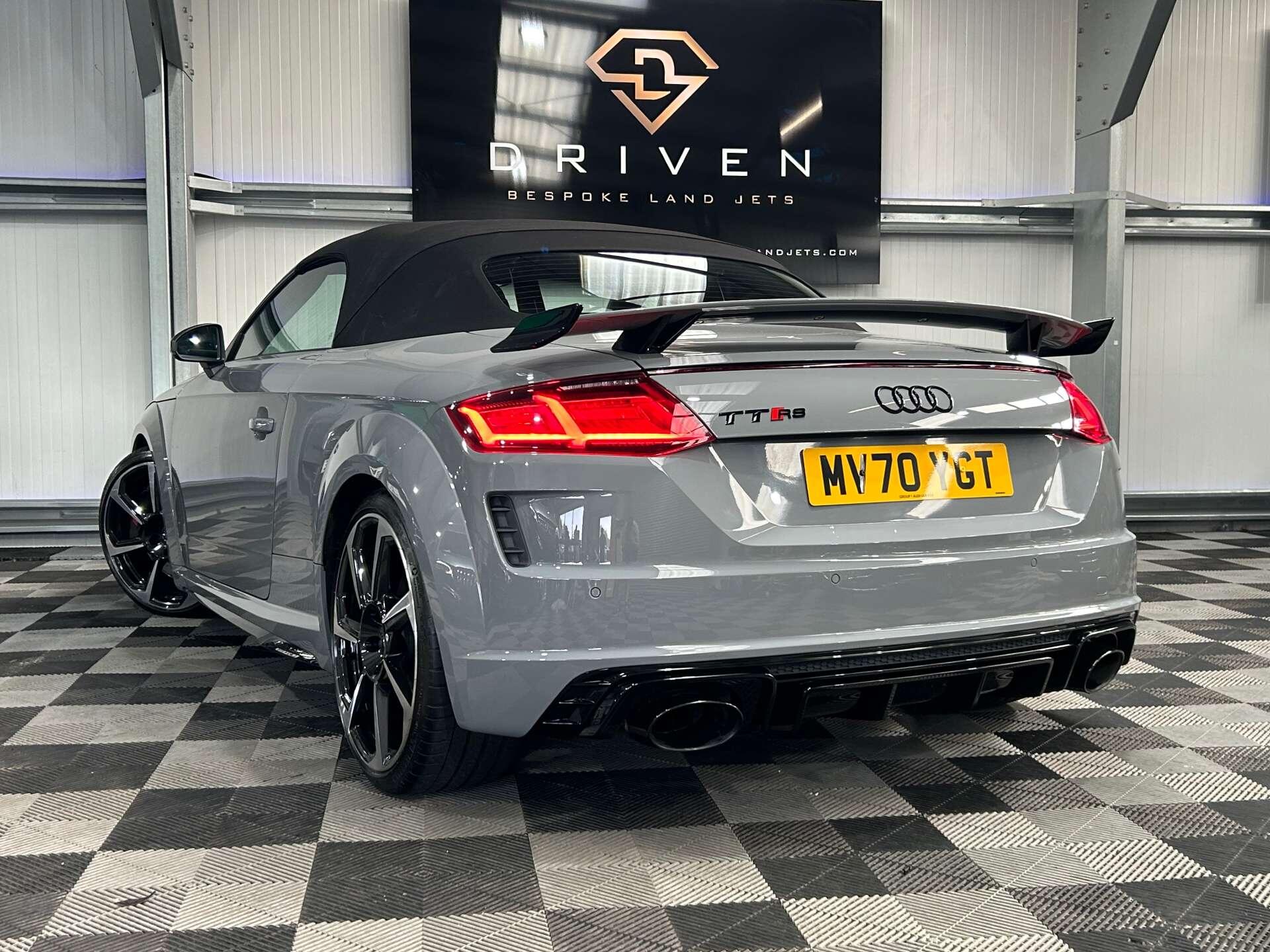 Audi TT RS view 28