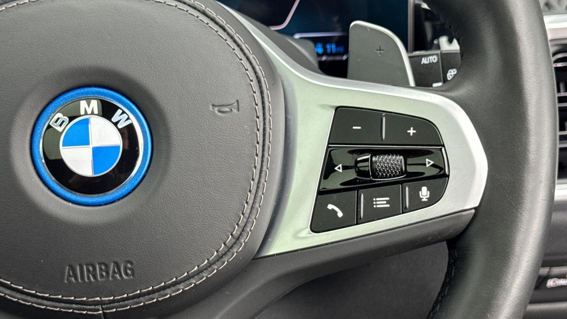BMW X5 view 18