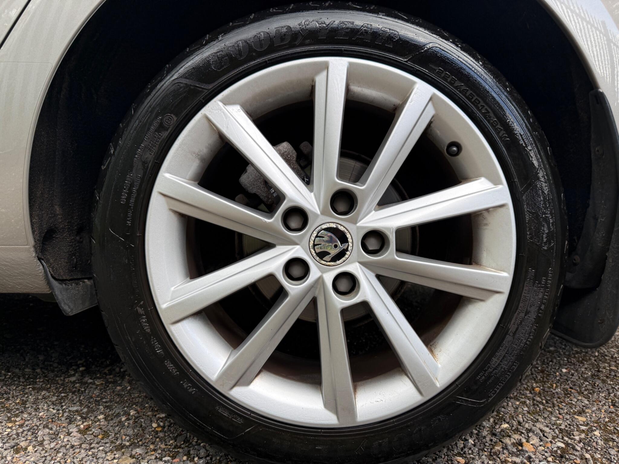 2014 Skoda Octavia image 37