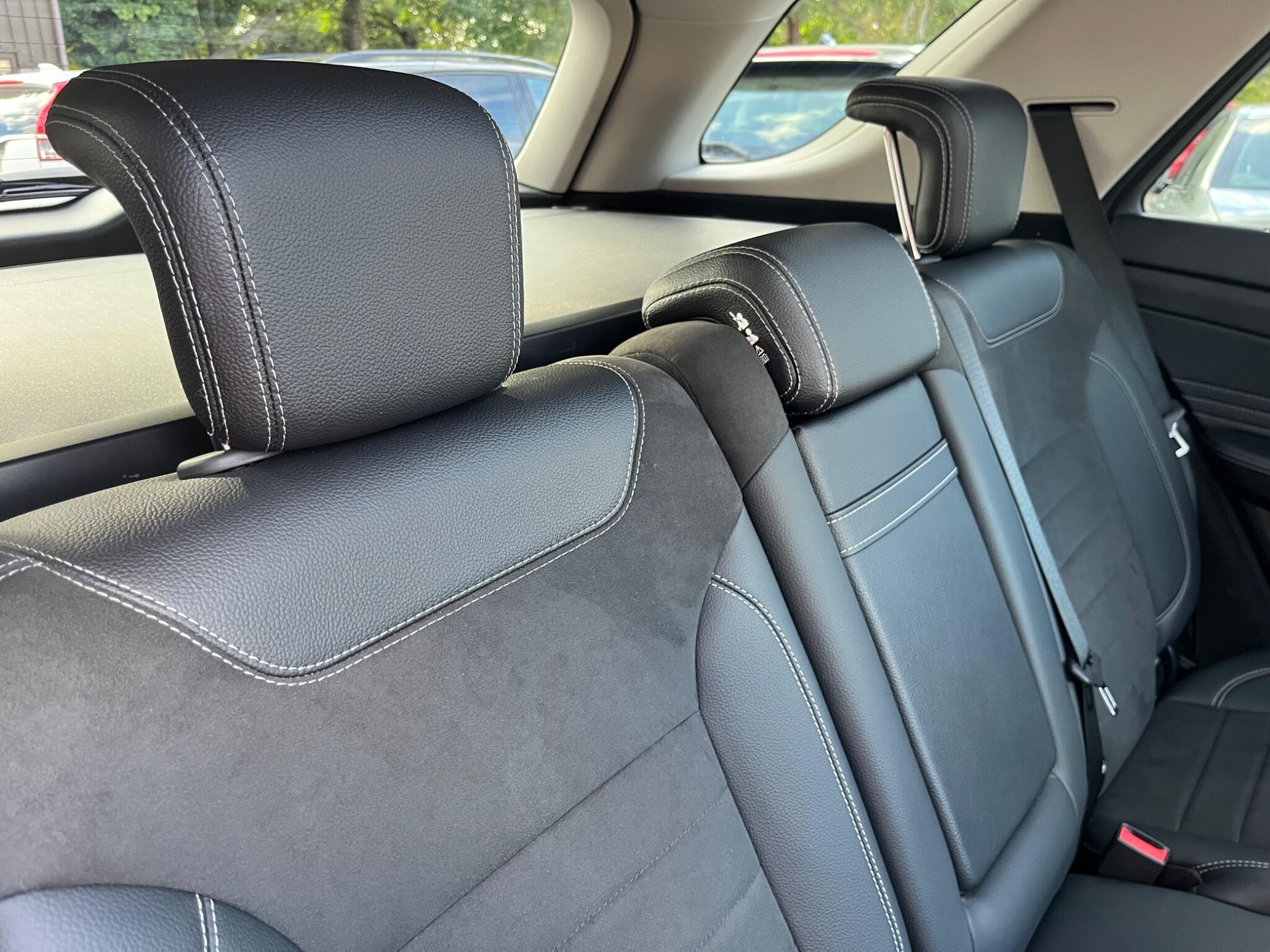 Mercedes-Benz M-Class view 49