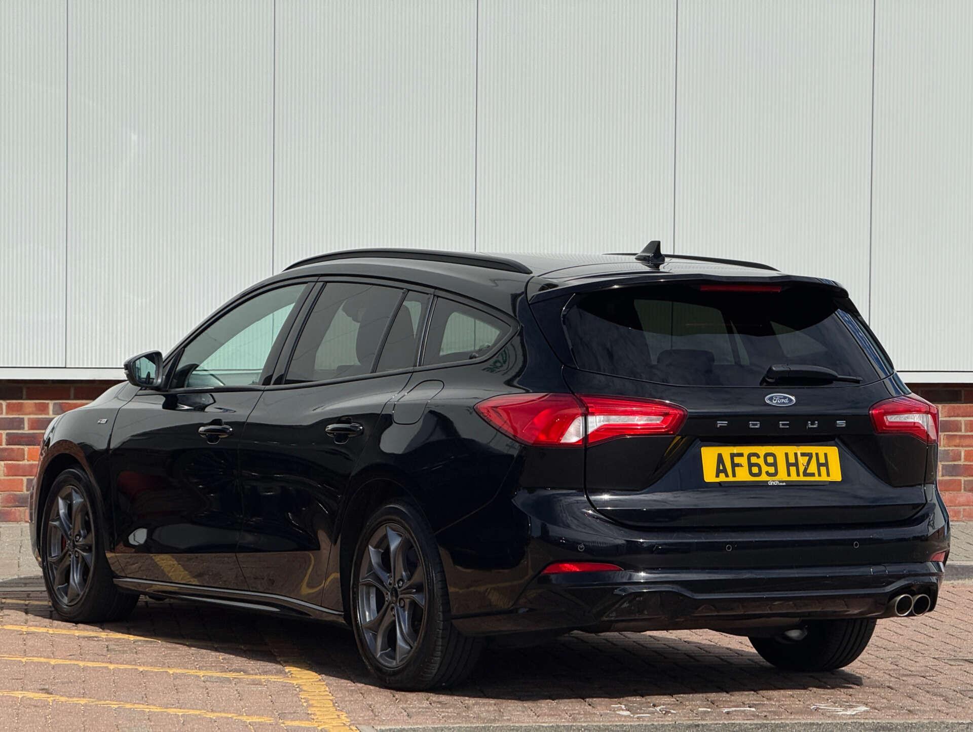 Ford Focus view 4