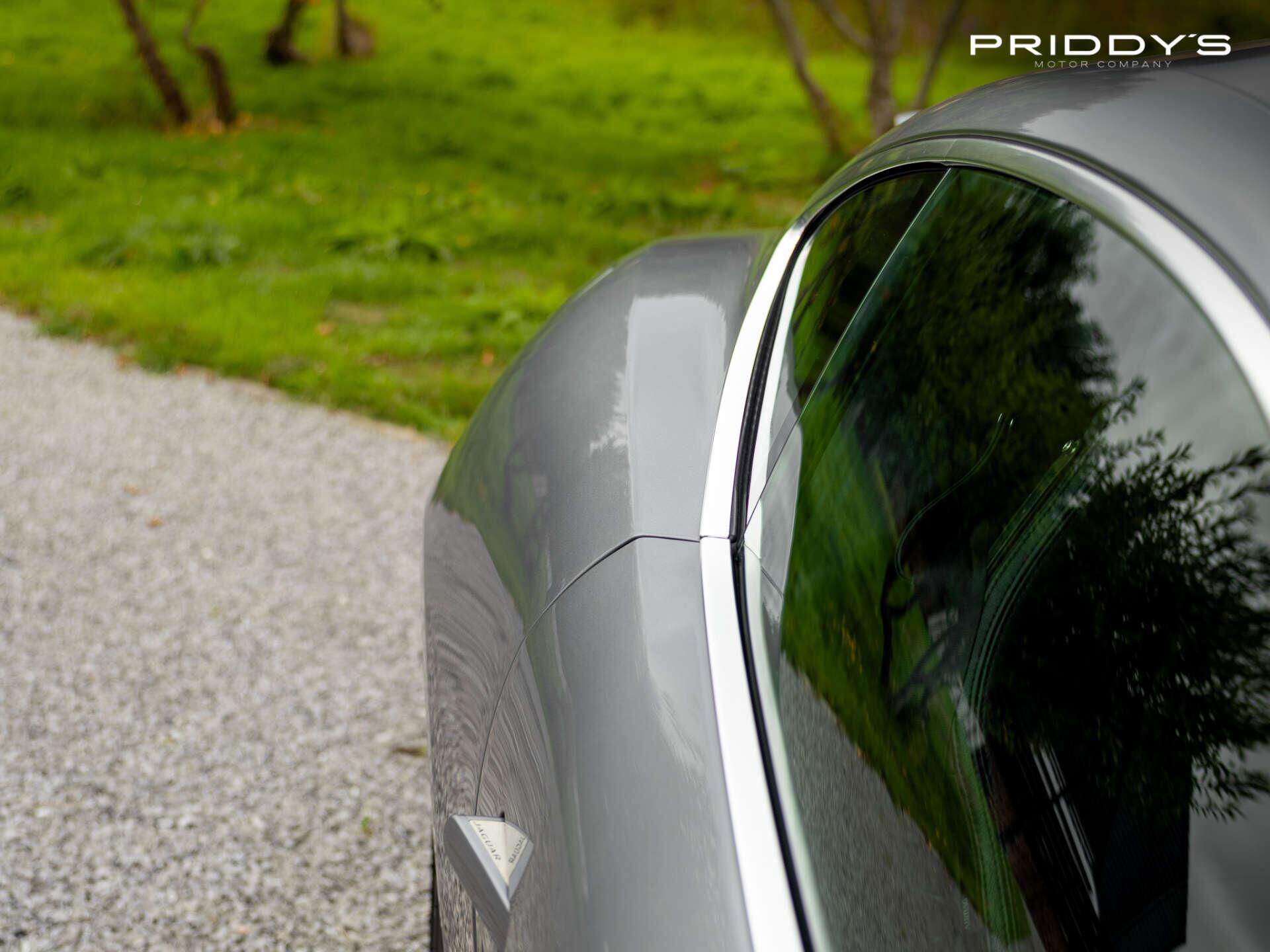 Jaguar F-Type view 42