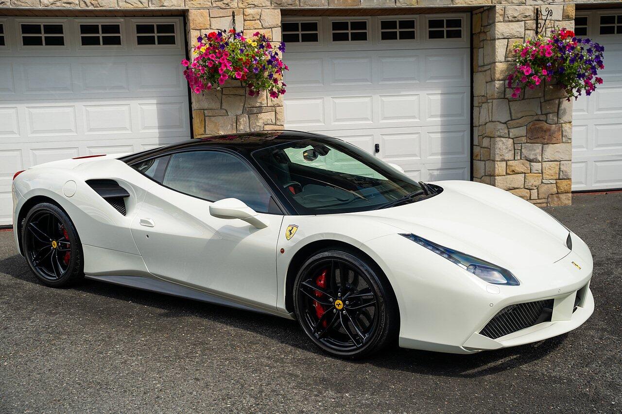 Ferrari 488 view 2