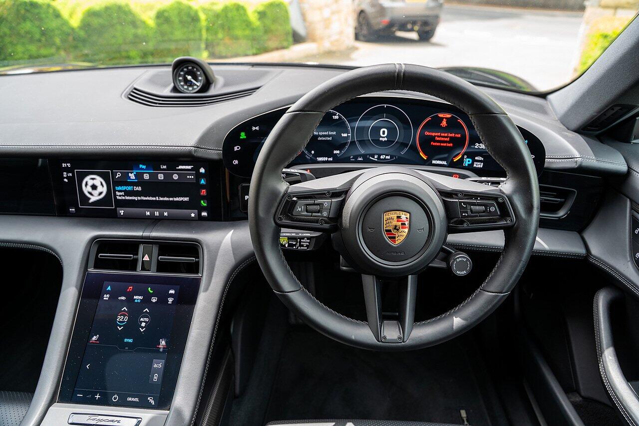 Porsche Taycan view 75