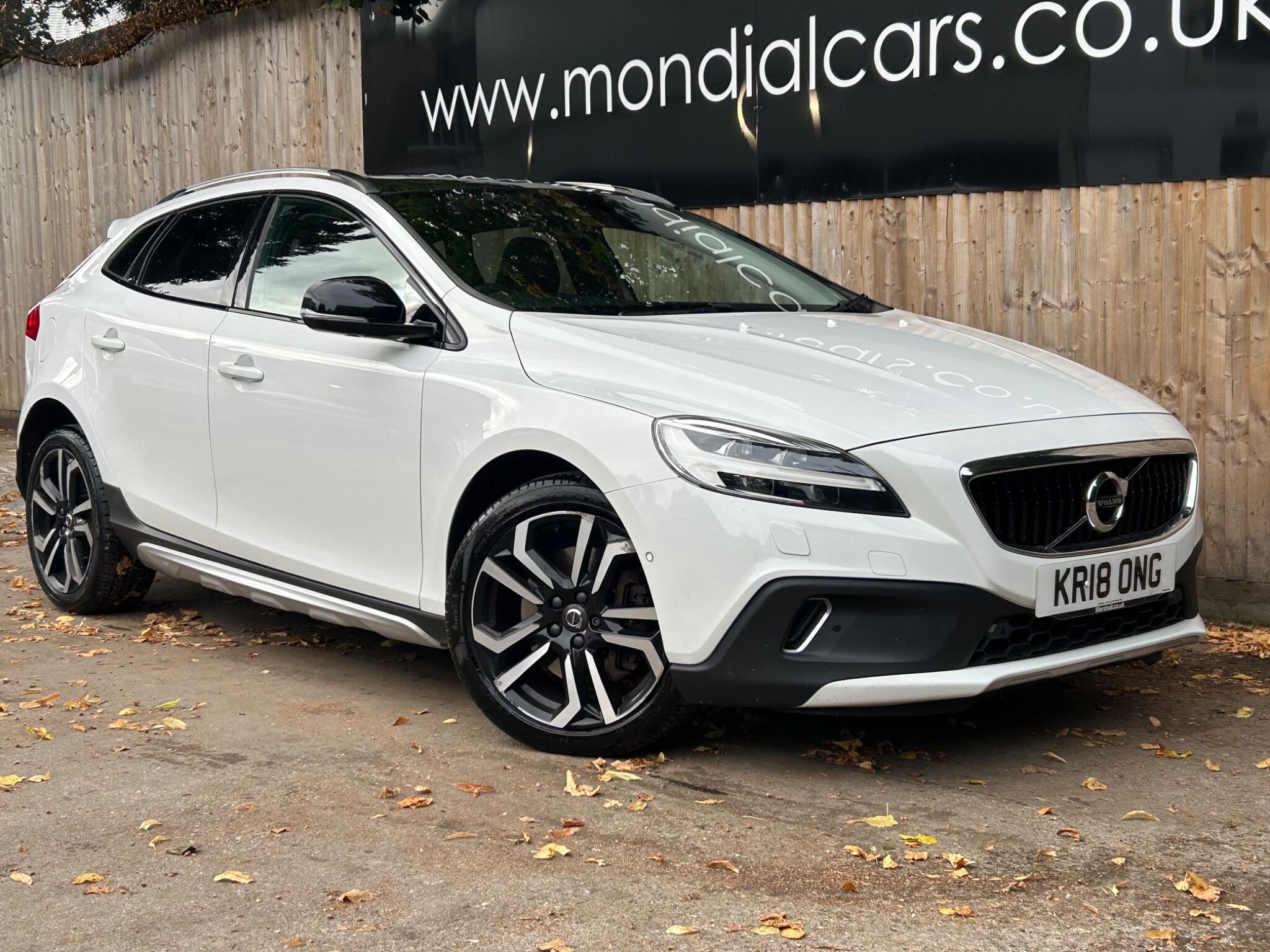 Volvo V40 Cross Country view 14
