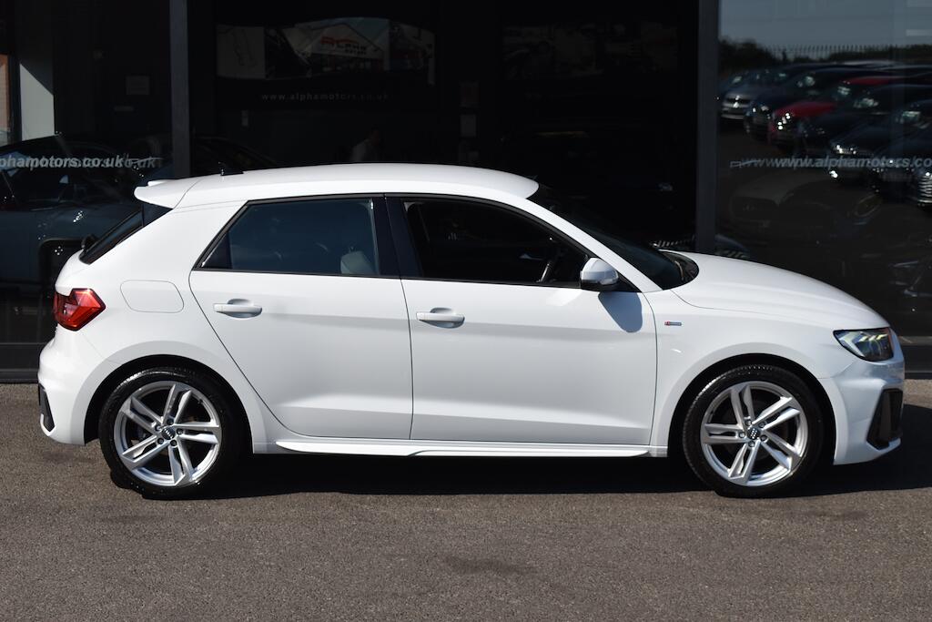 Audi A1 view 14