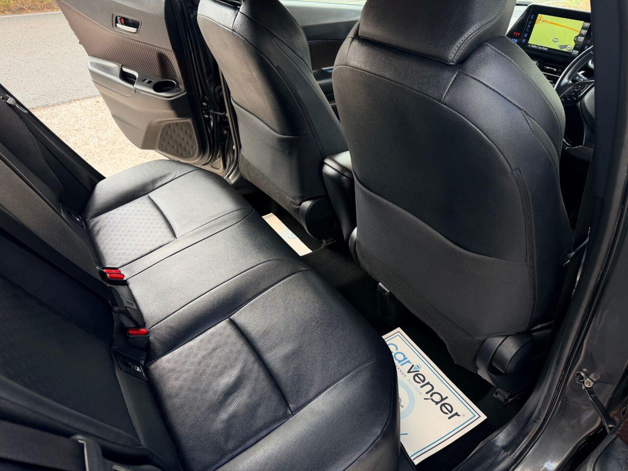 Toyota C-HR view 21