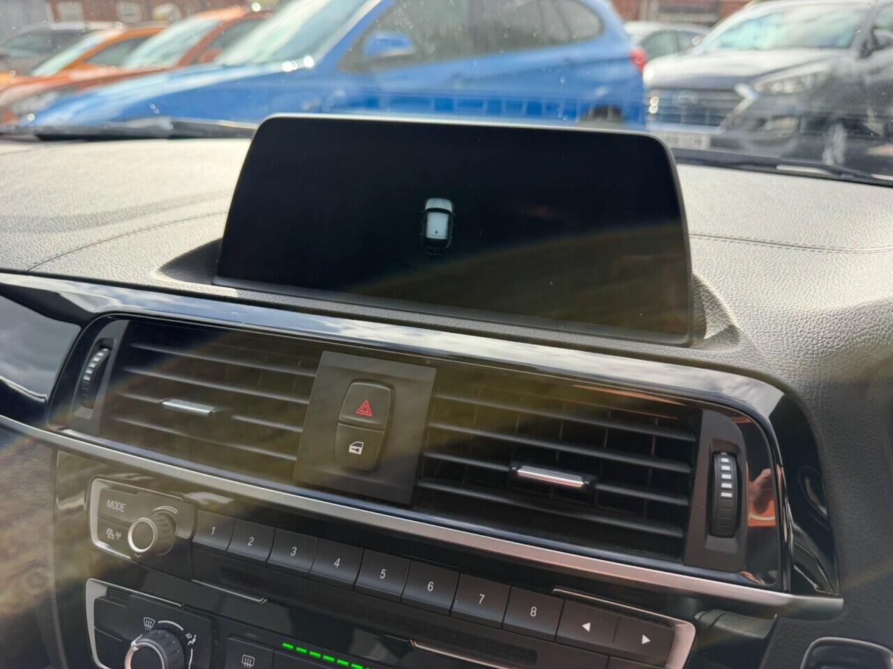 BMW 1 Series view 12