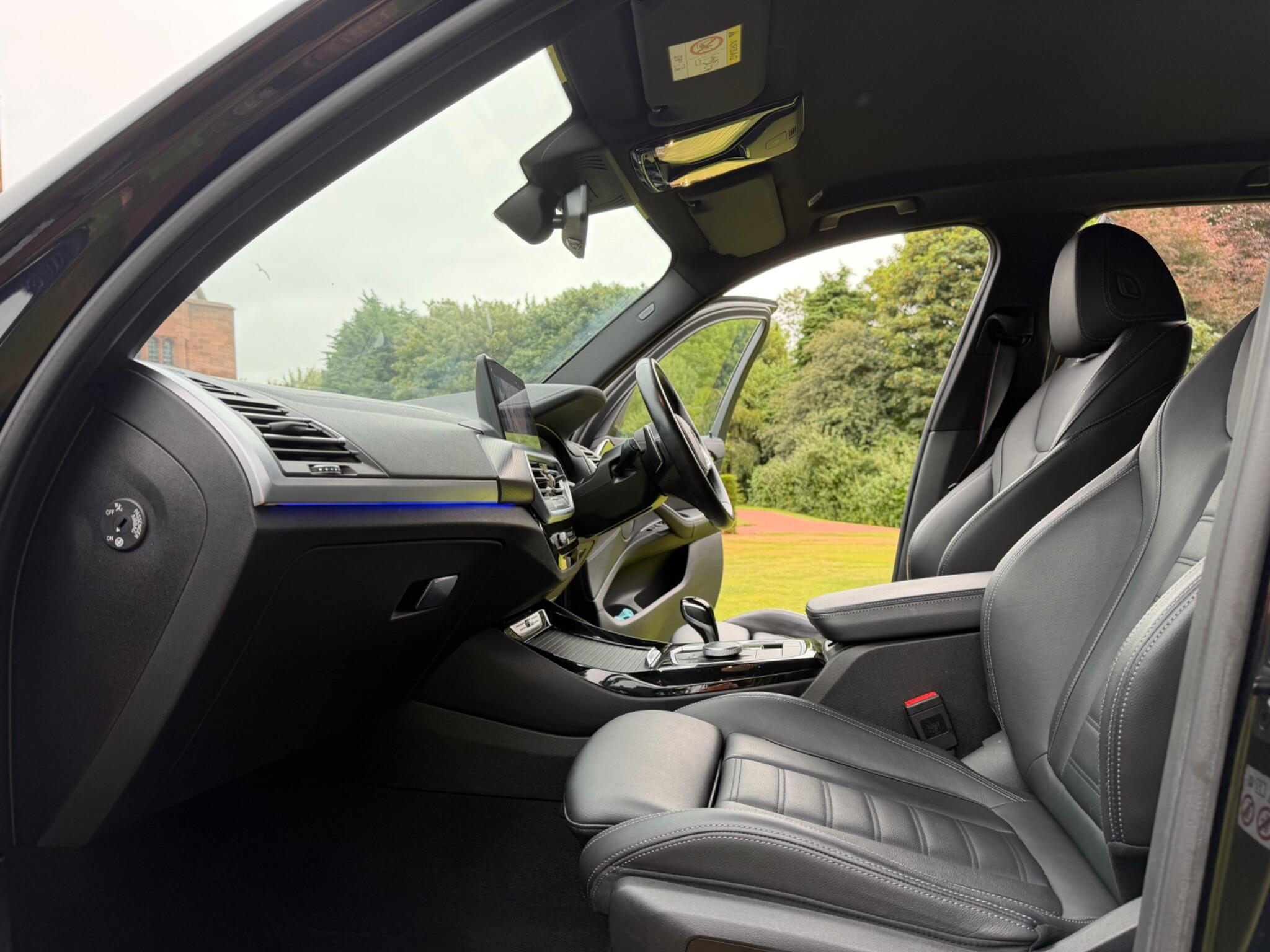 BMW X3 view 34