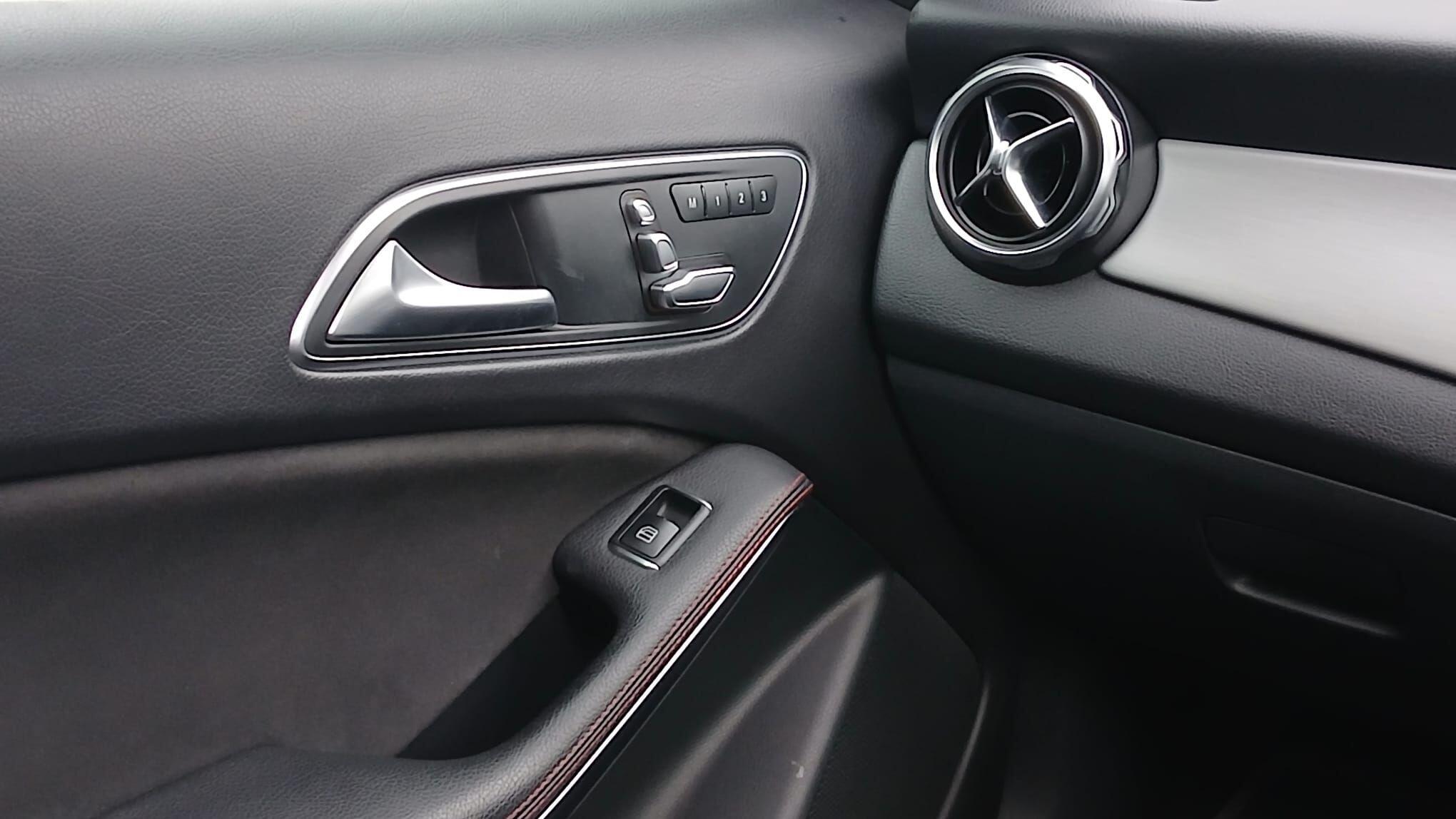Mercedes-Benz Gla view 62