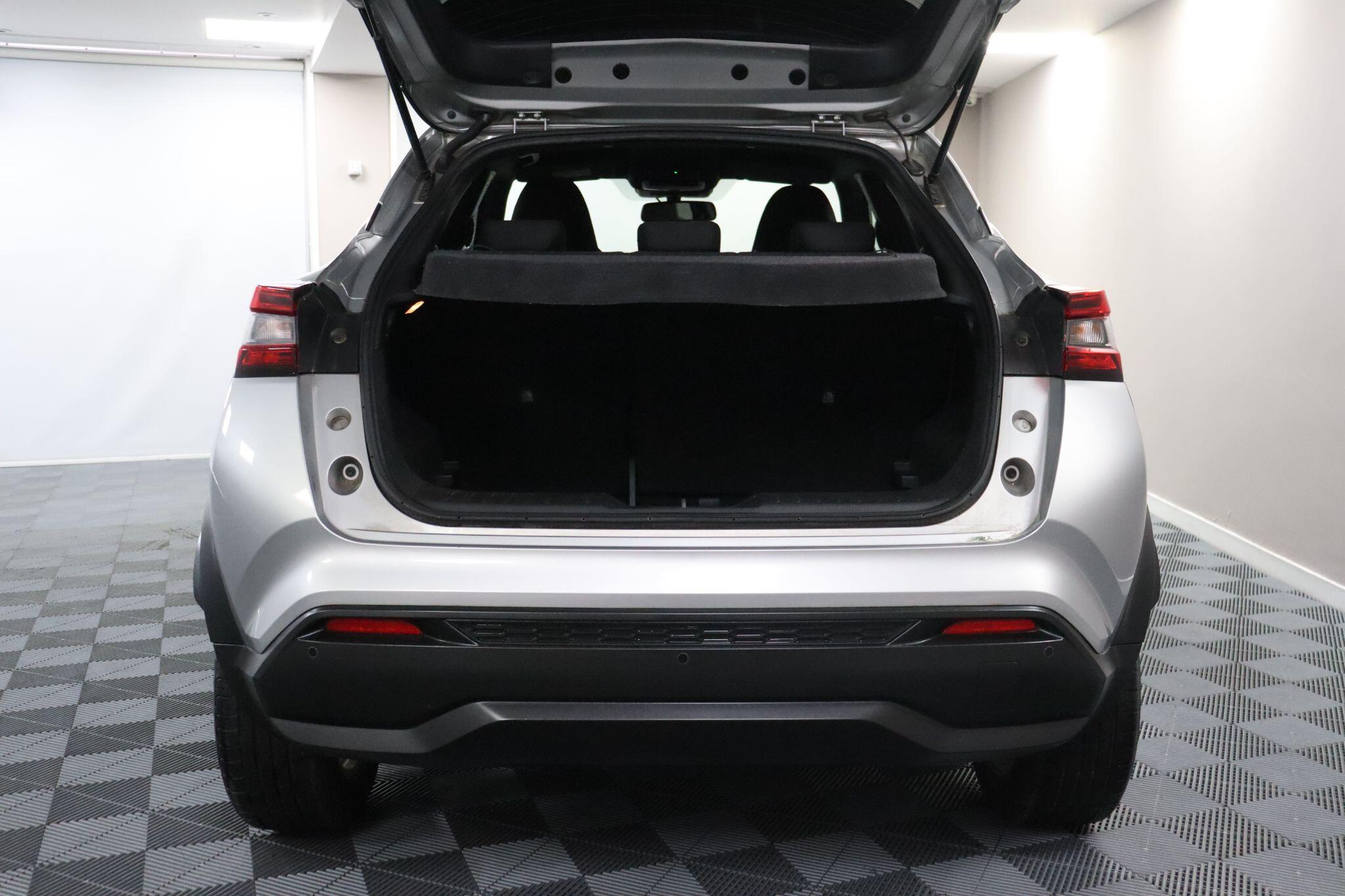 Nissan Juke view 24