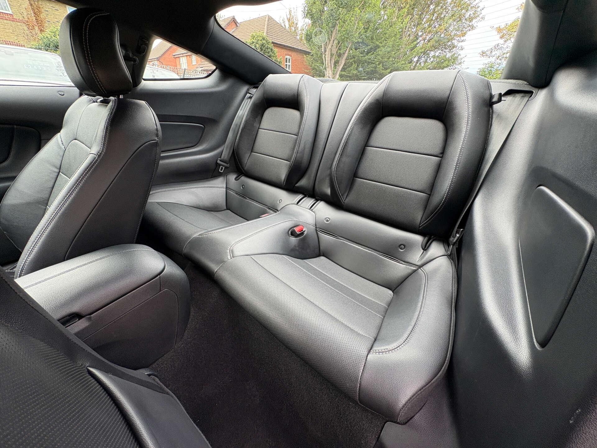 Ford Mustang view 55