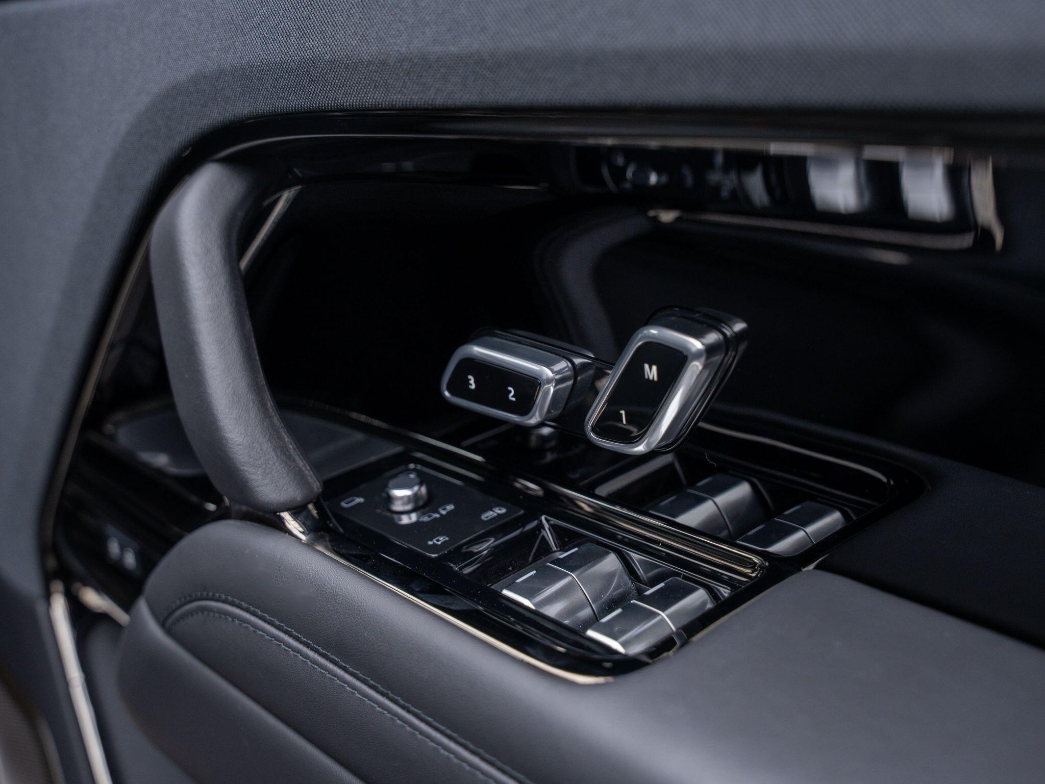 Land Rover Range Rover Sport view 41