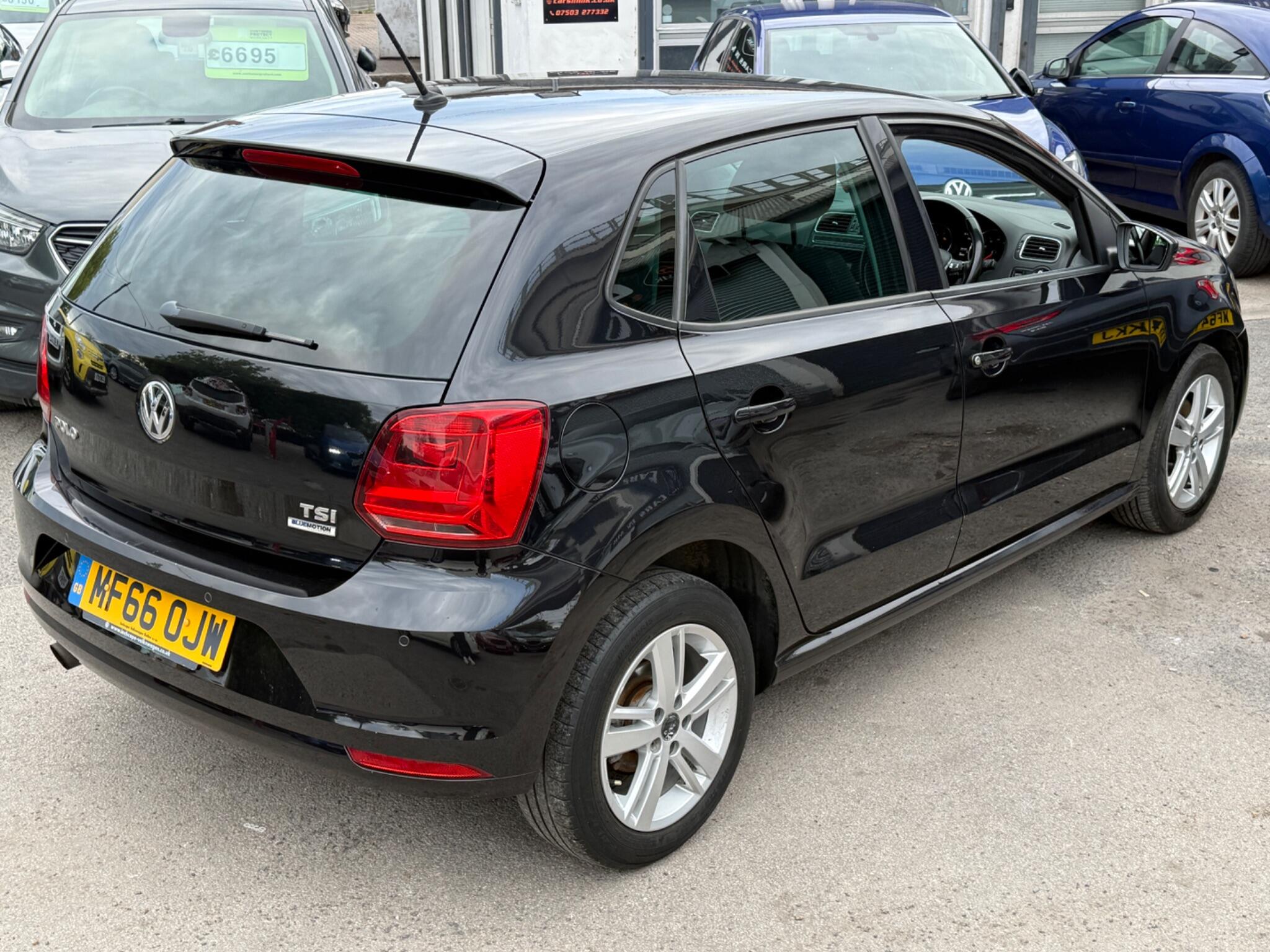 Volkswagen Polo - Image 18