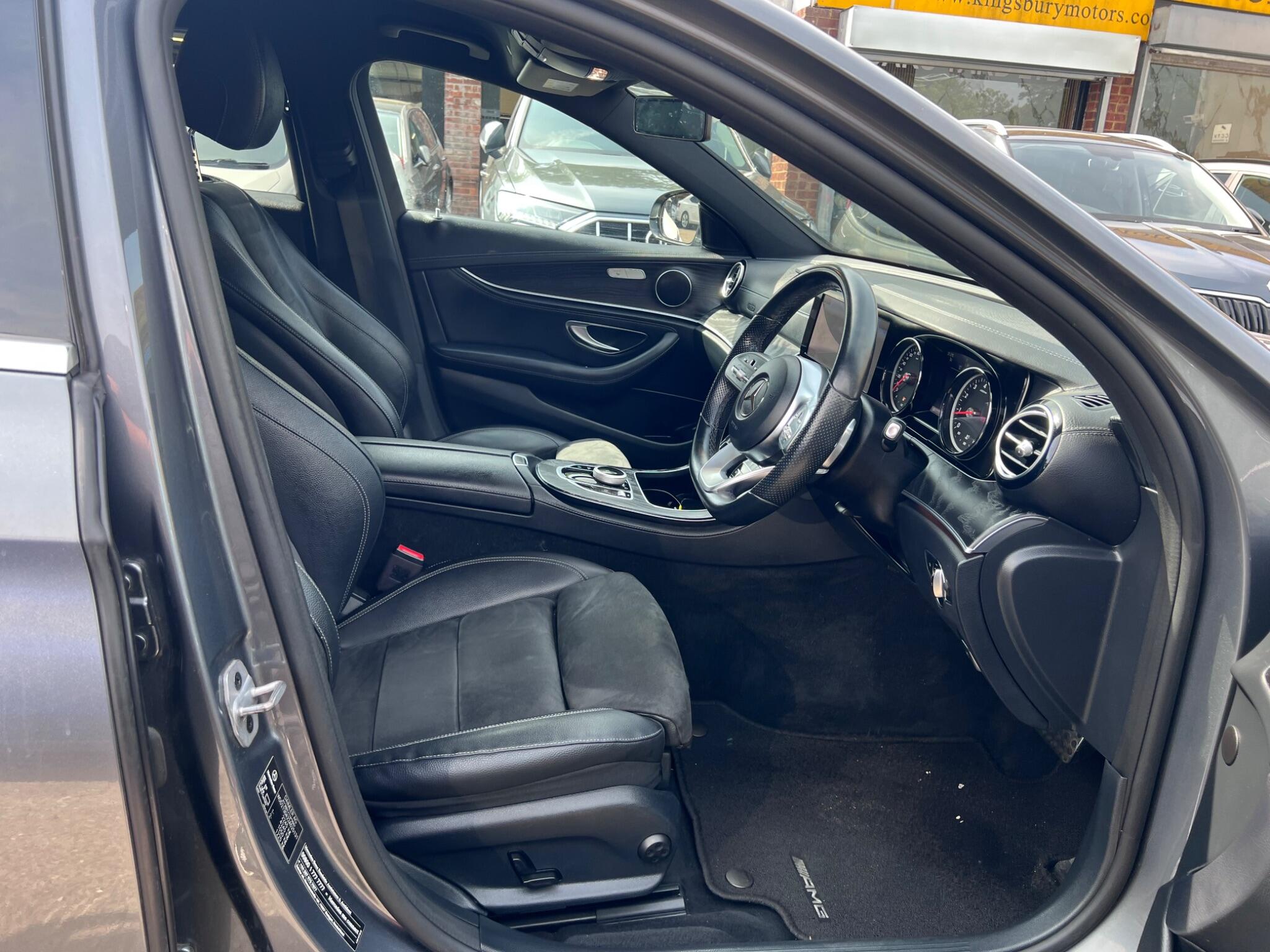 Mercedes-Benz E Class view 17