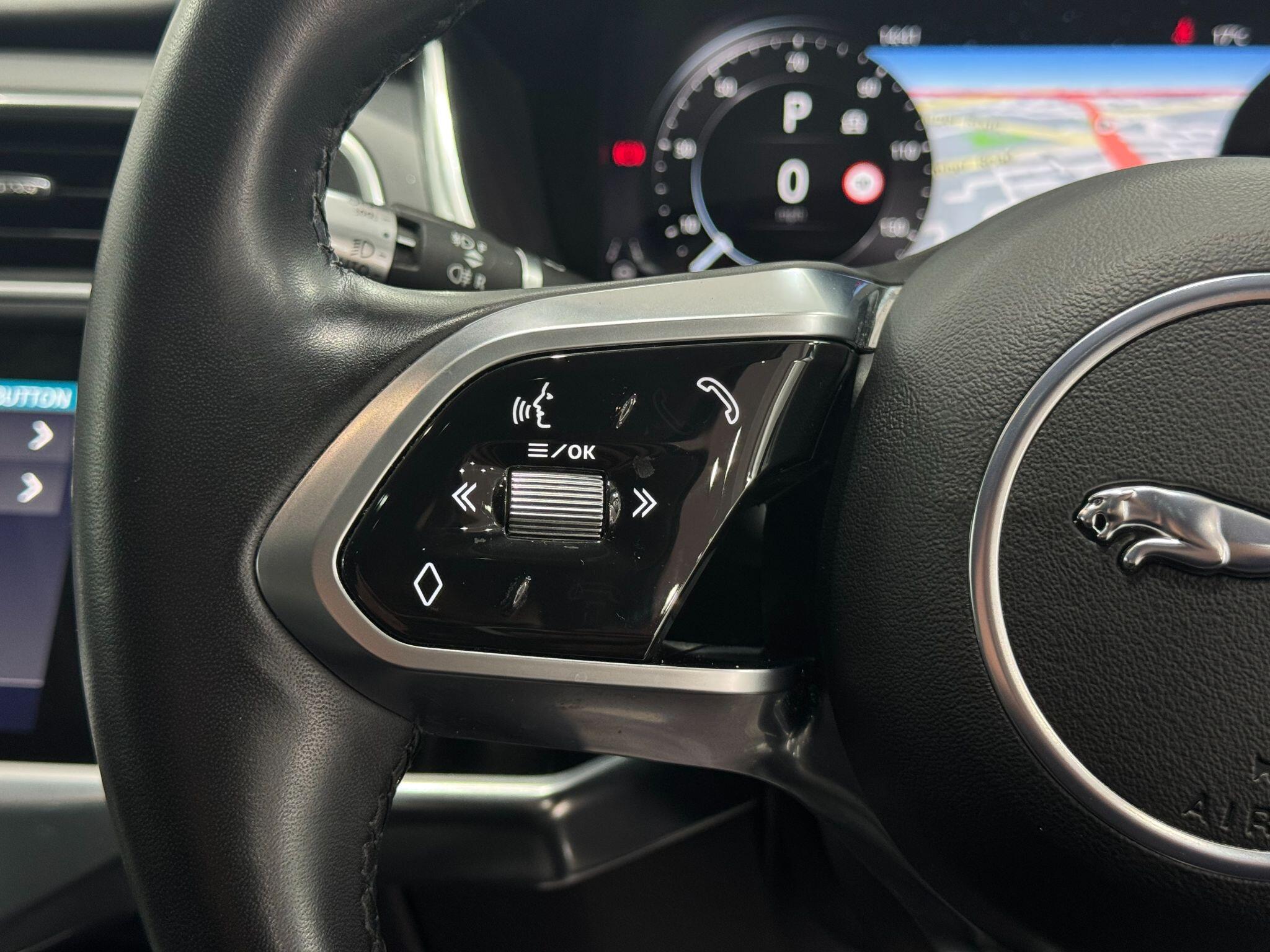 Jaguar I-Pace view 29