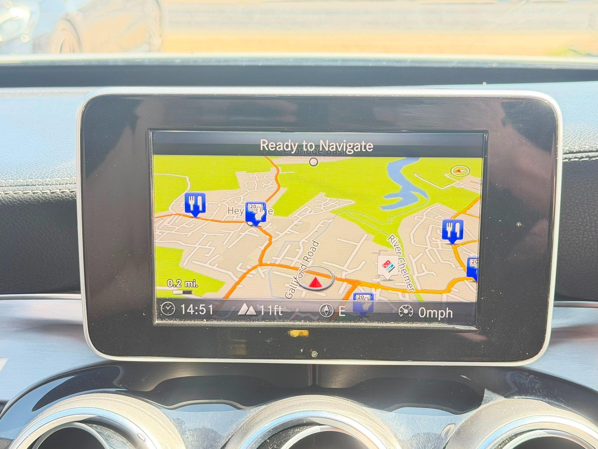 Mercedes-Benz C-Class view 29