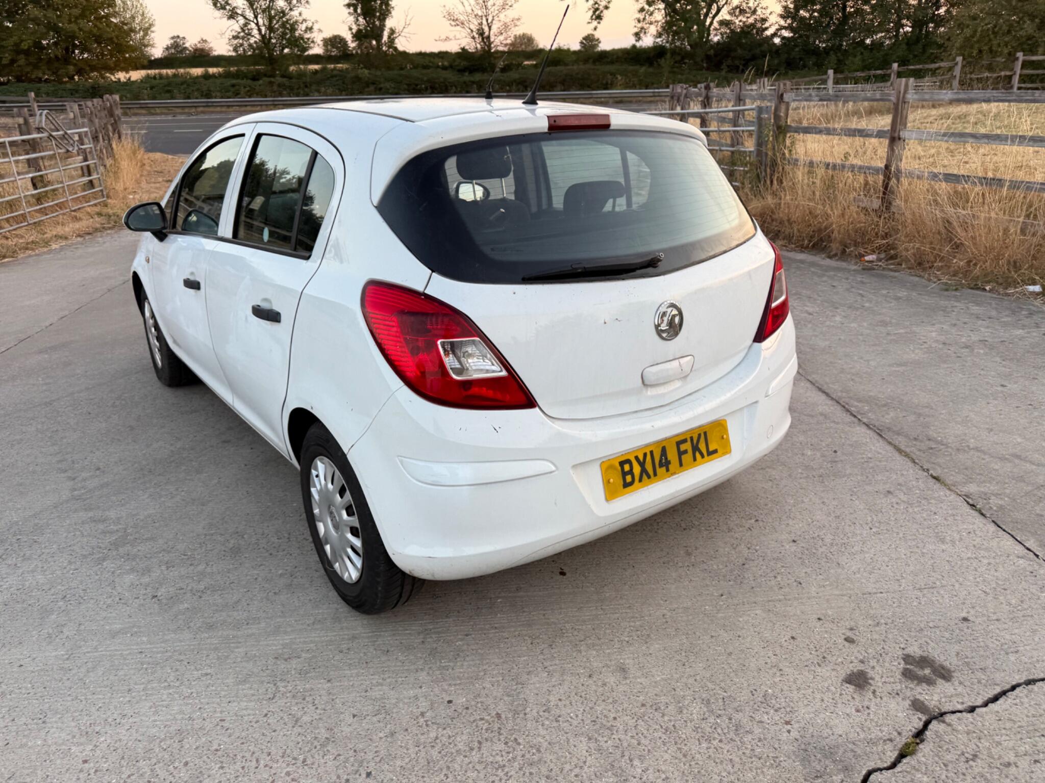 Vauxhall Corsa 1.3 CDTi ecoFLEX S Euro 5 (s/s) 5dr (A/C) — photo 14 of 74