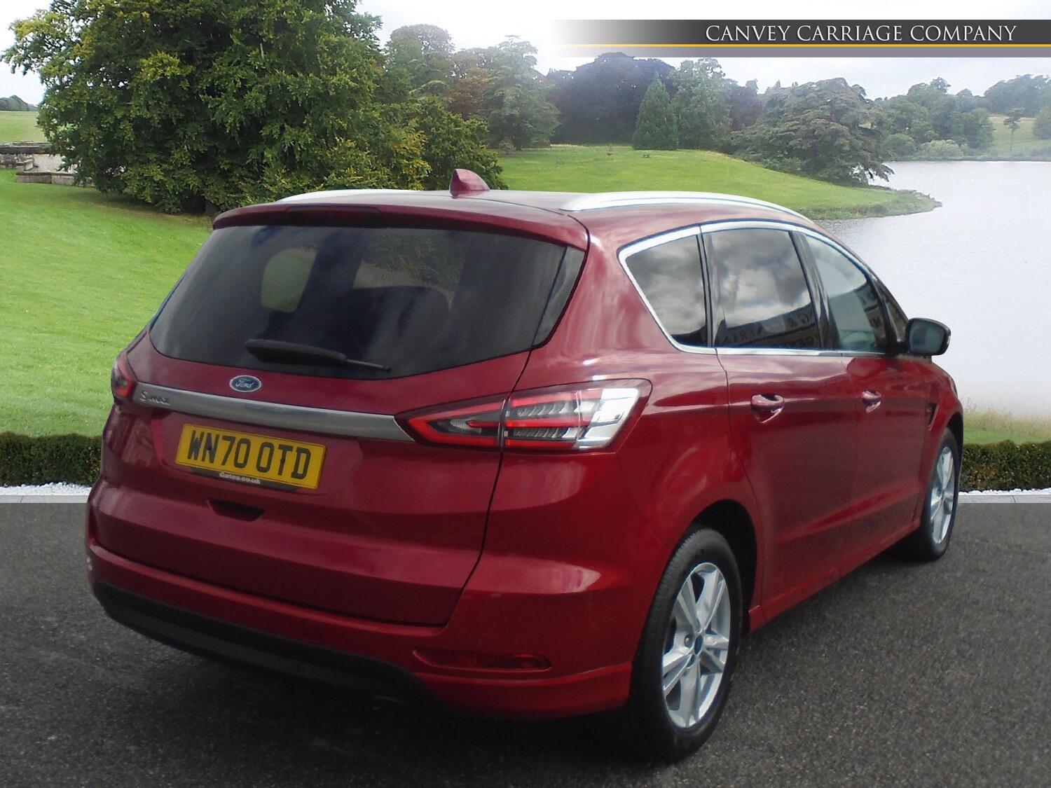 Ford S-Max view 3