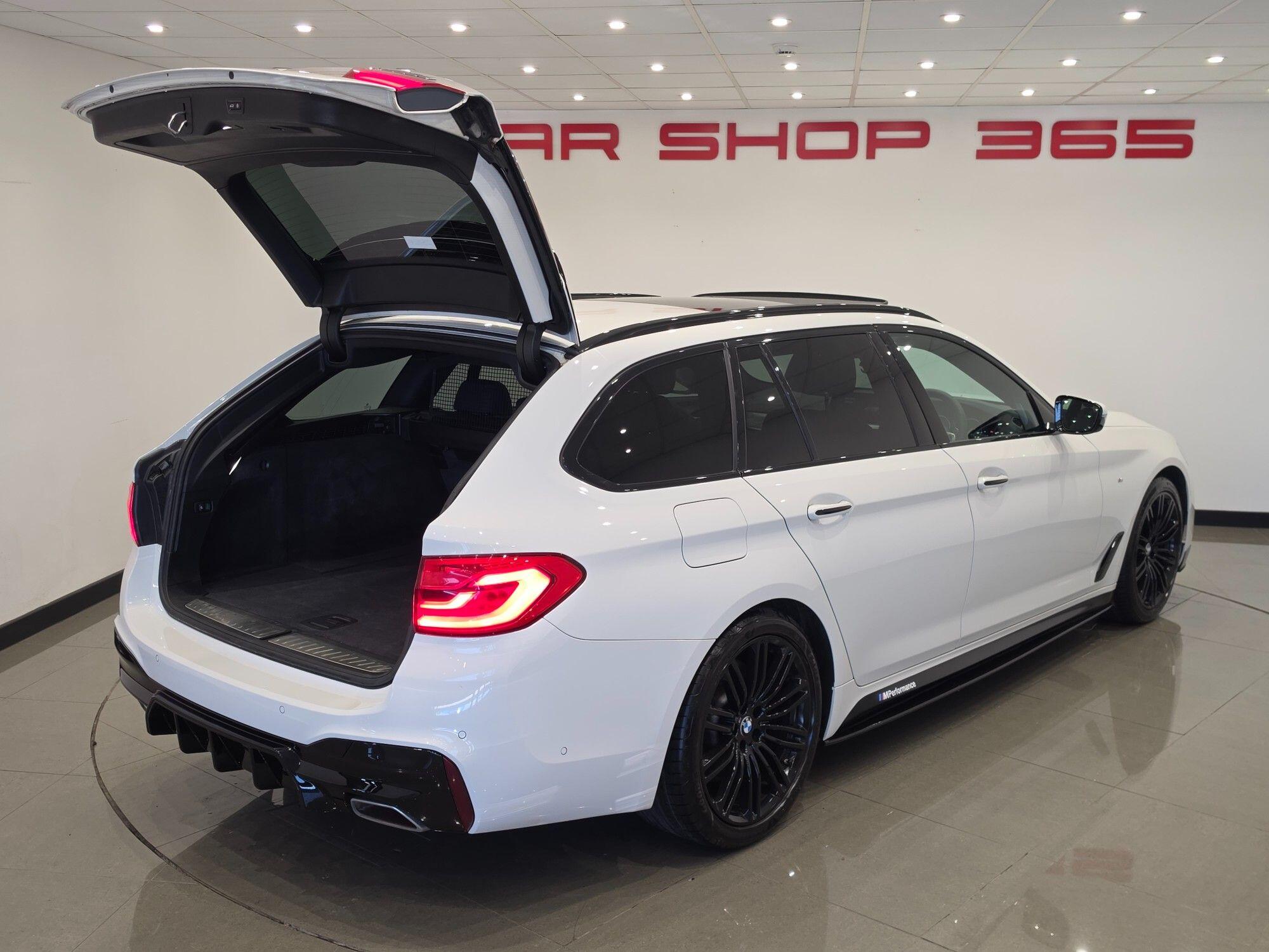 BMW 5 Series view 61