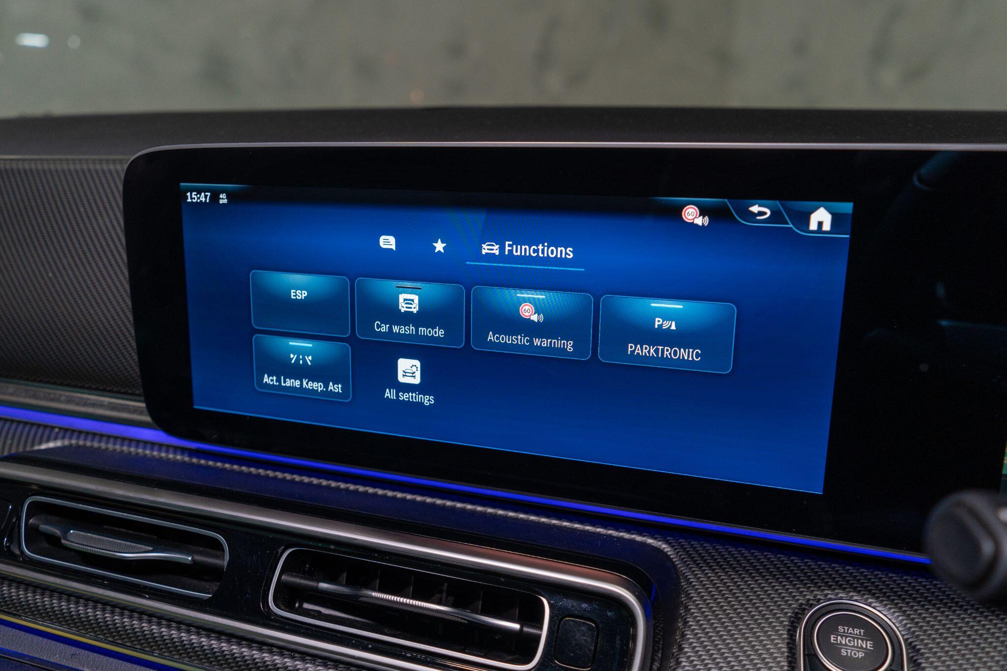 Mercedes-Benz V-Class view 24