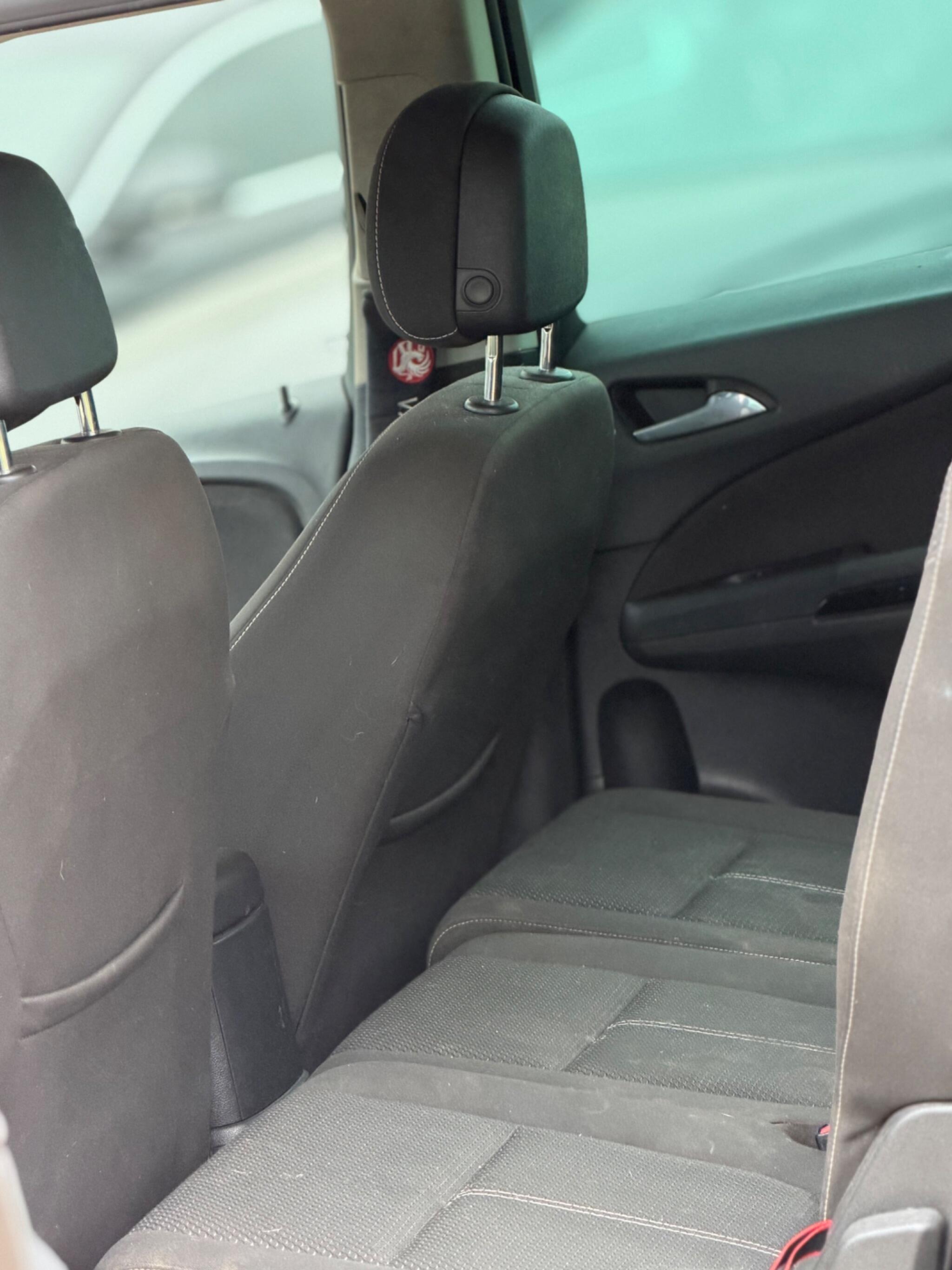 2013 Vauxhall Zafira Tourer 2.0 CDTi SRi Euro 5 5dr image 25