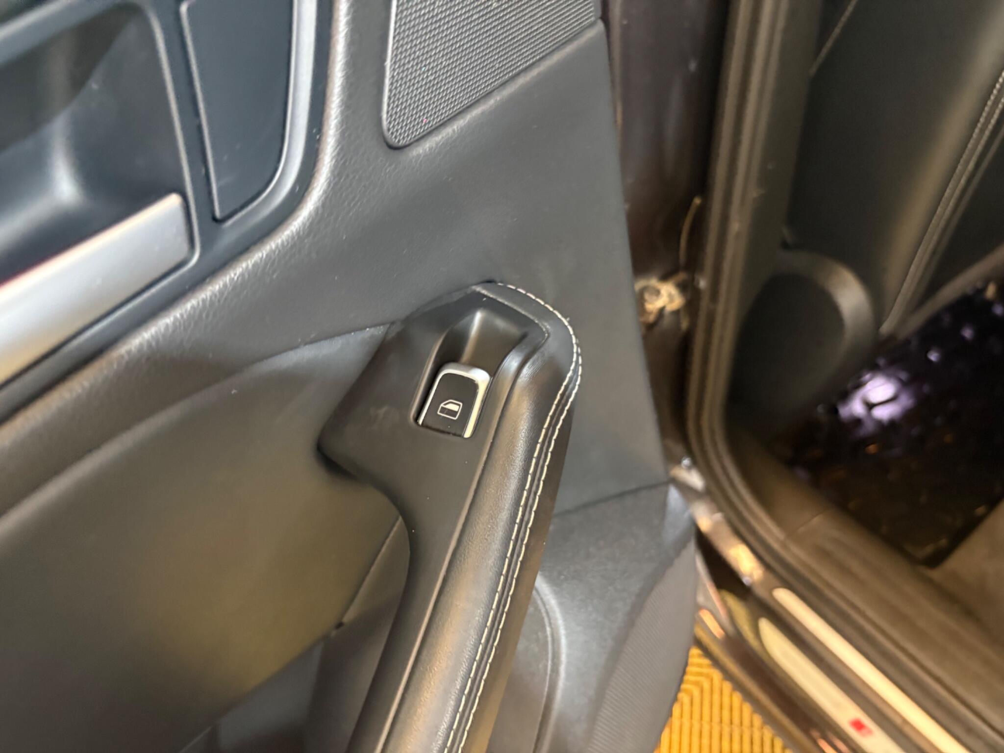 Audi SQ5 view 35