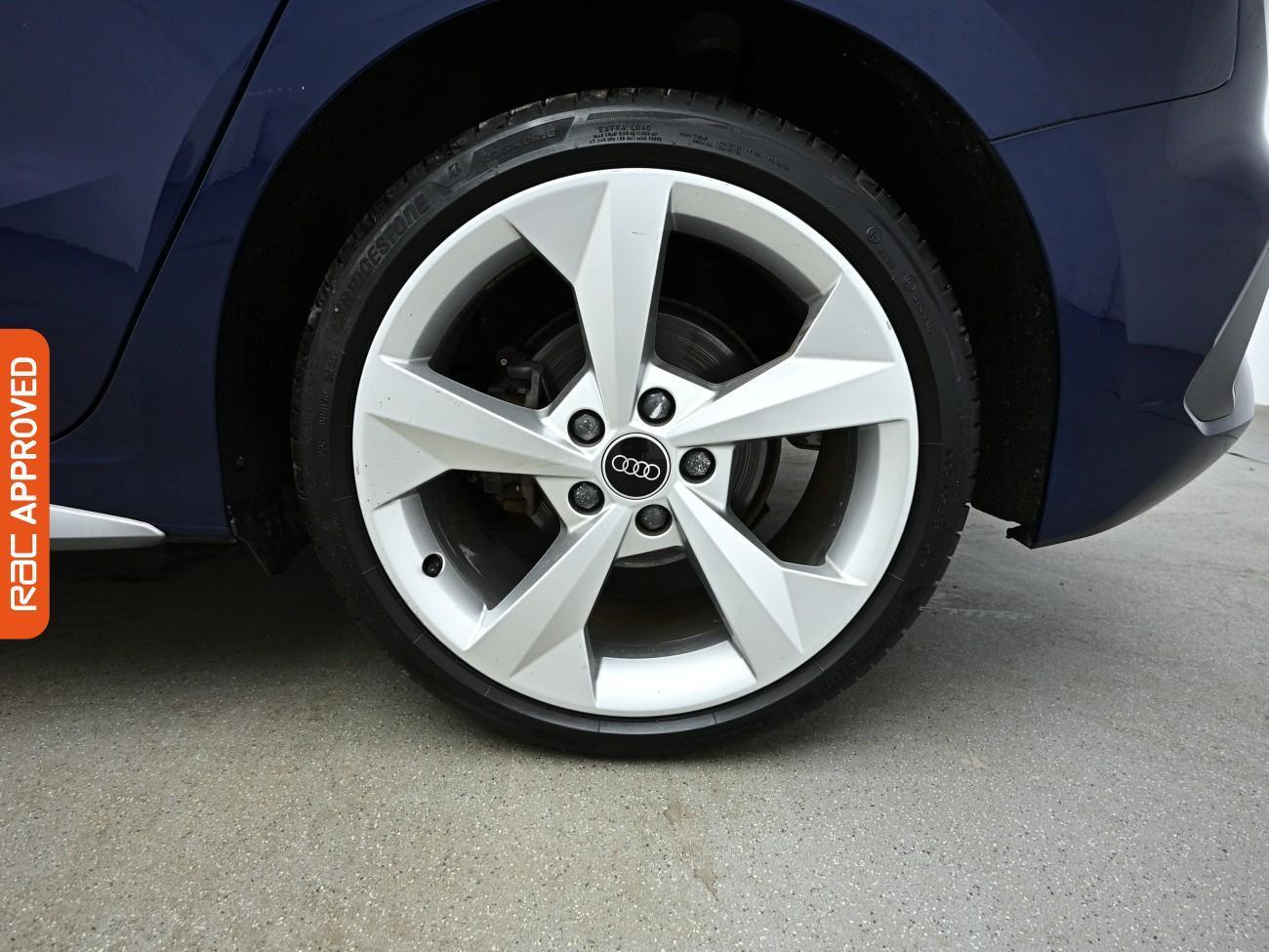 Audi A3 view 25