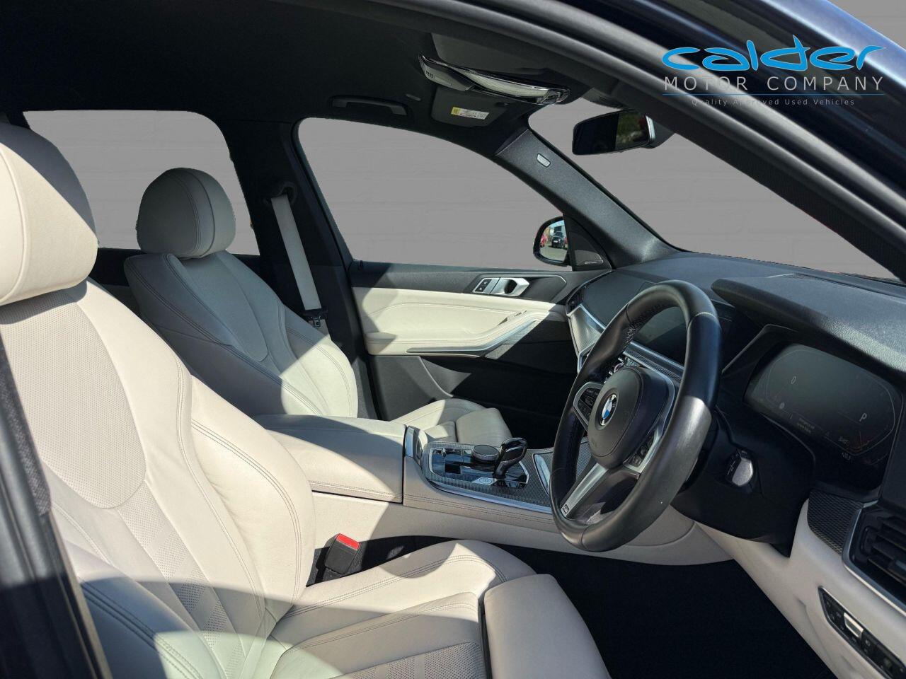 BMW X5 view 4