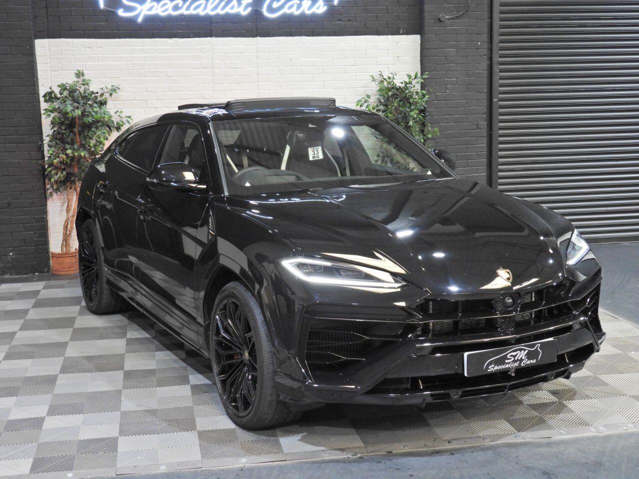 Lamborghini Urus view 44