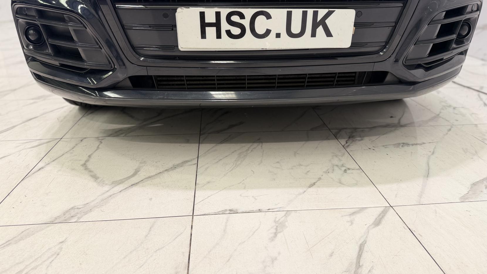 Audi SQ5 view 38