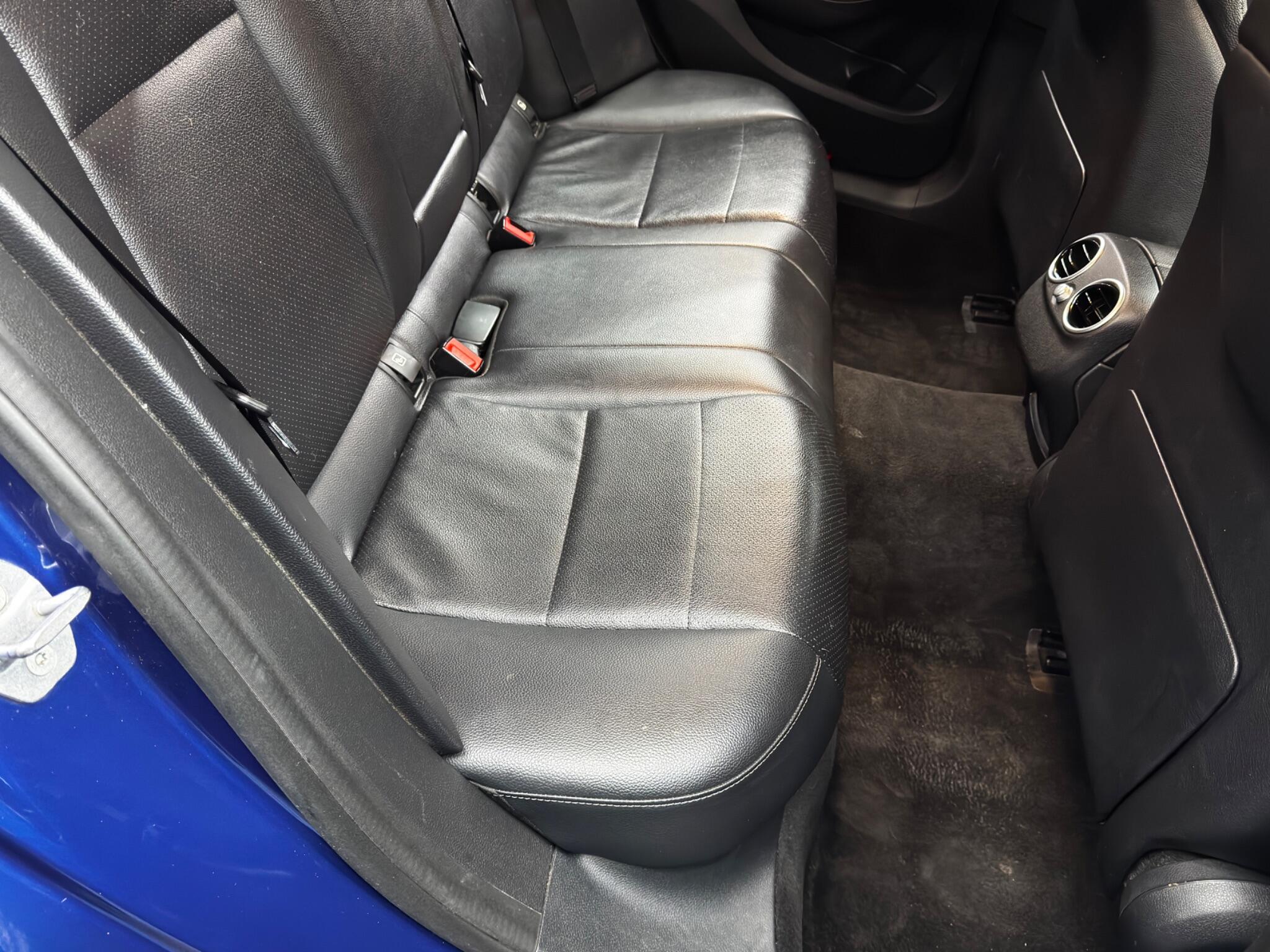 Mercedes-Benz C-Class view 16