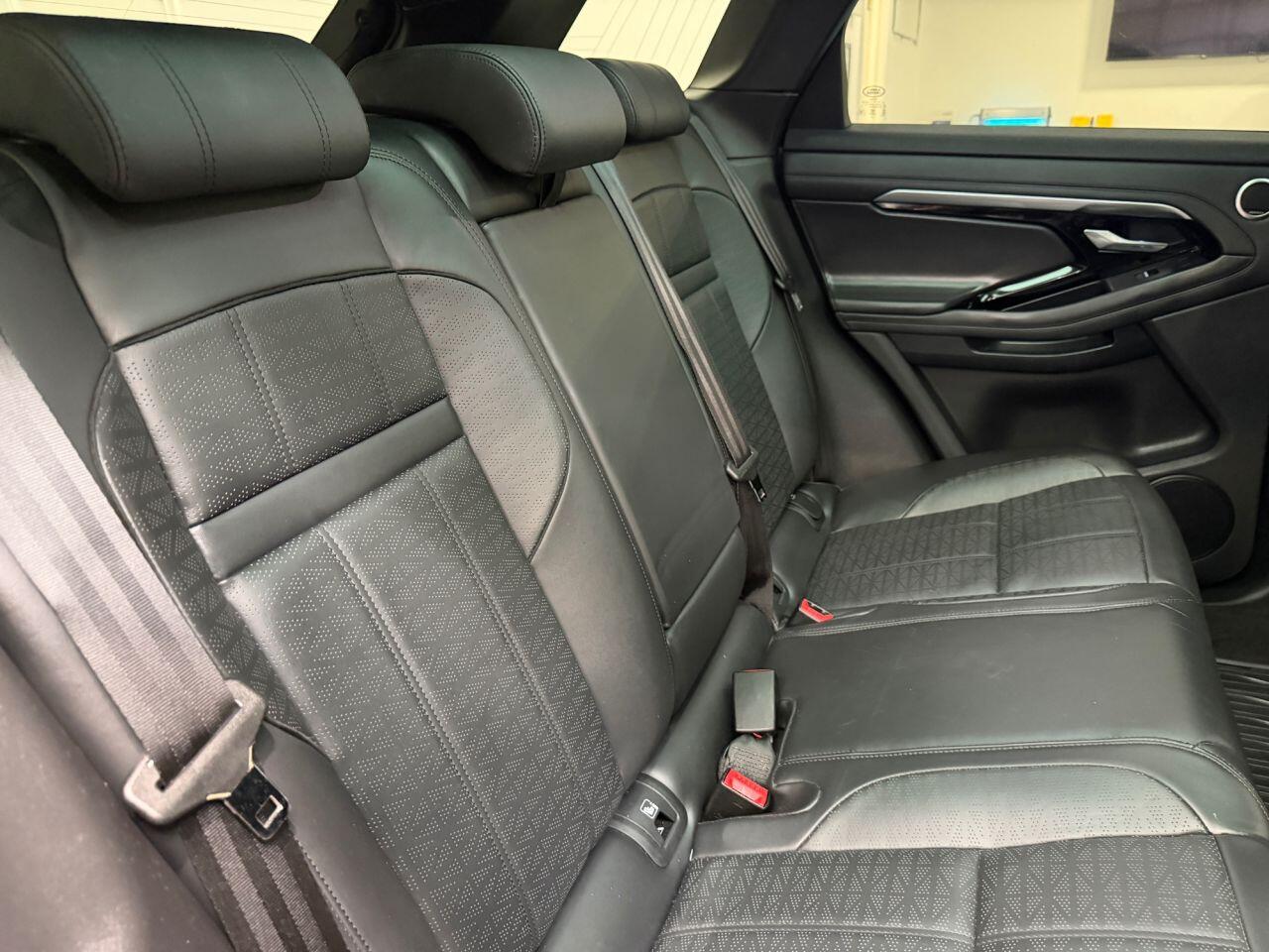 Land Rover Range Rover Evoque view 23