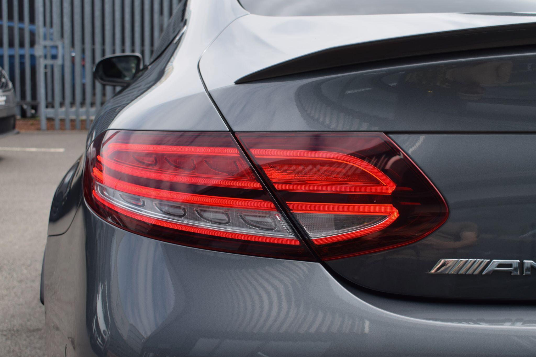 Mercedes-Benz C-Class view 53