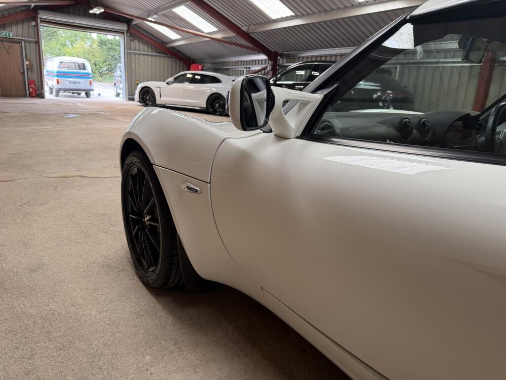 Lotus Elise view 23