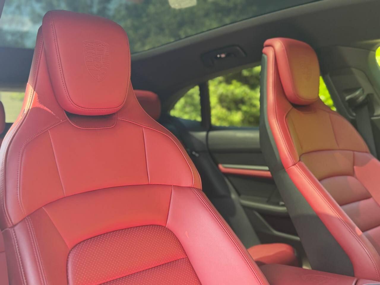 Porsche Taycan view 14