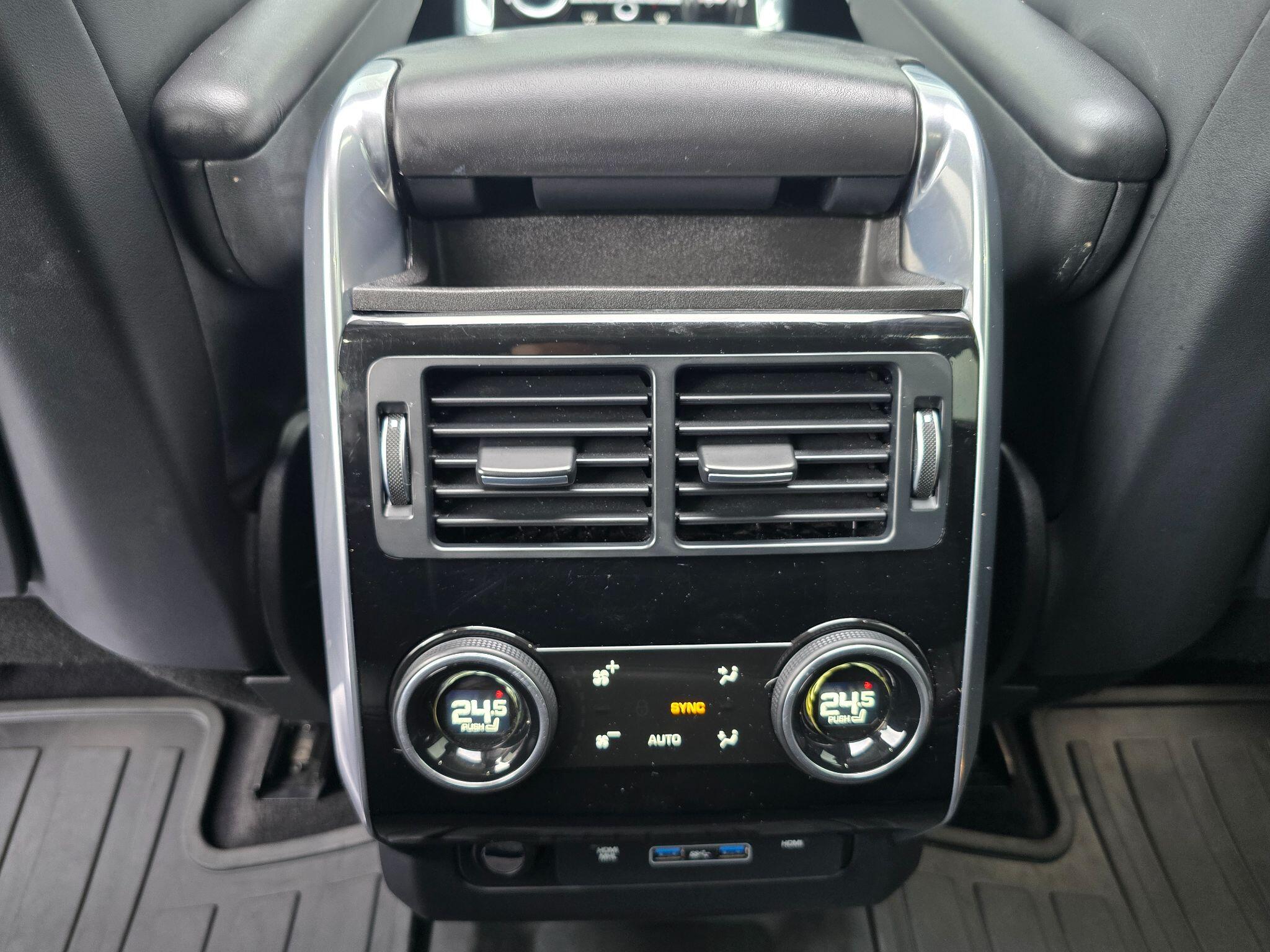 Land Rover Range Rover Sport view 13