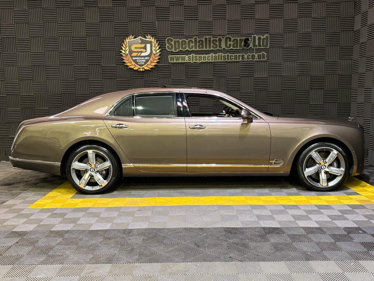 Bentley Mulsanne view 17