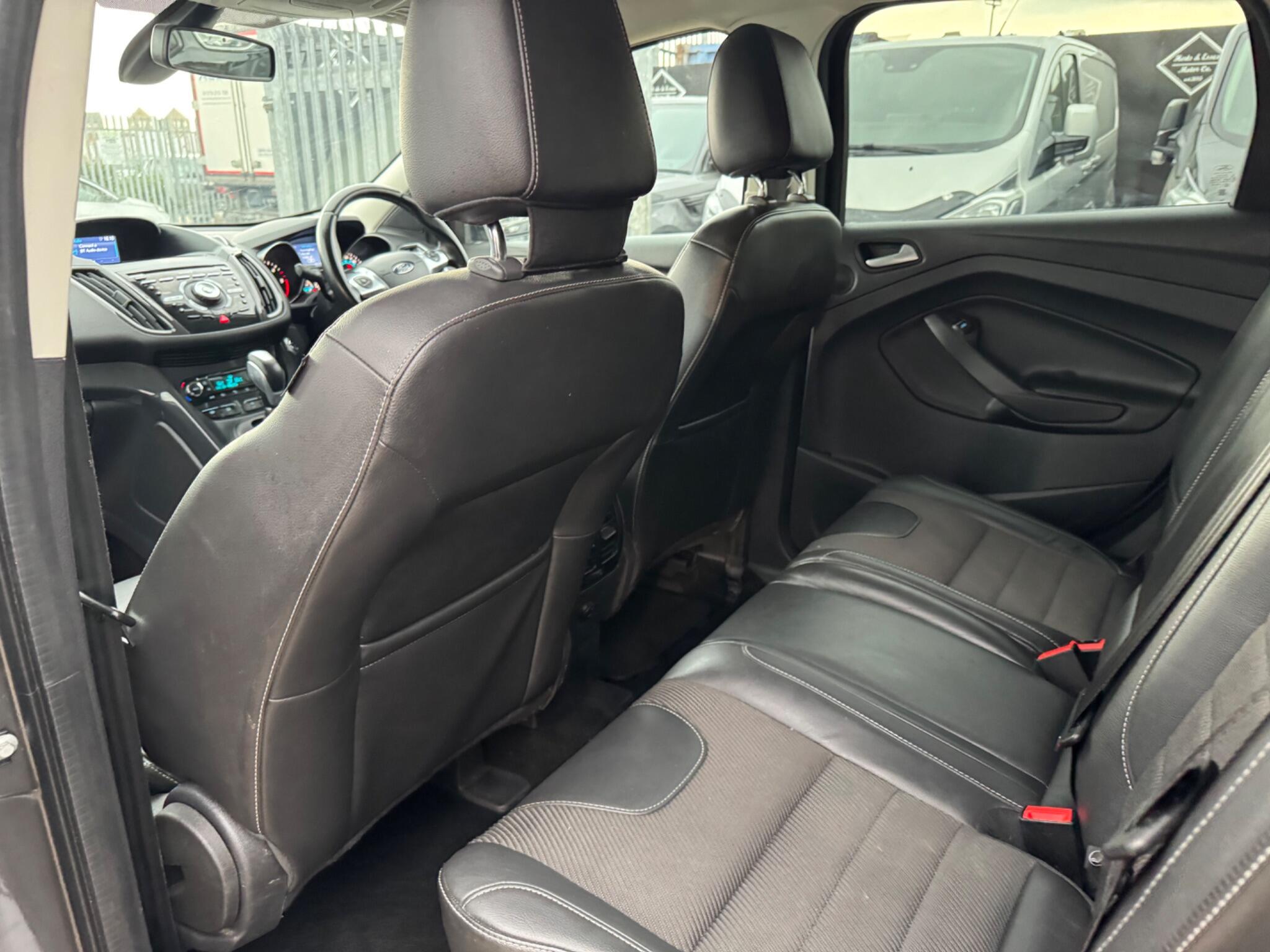 Ford Kuga view 31