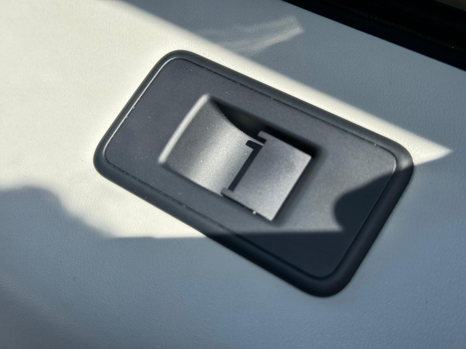 Land Rover Range Rover Sport view 31