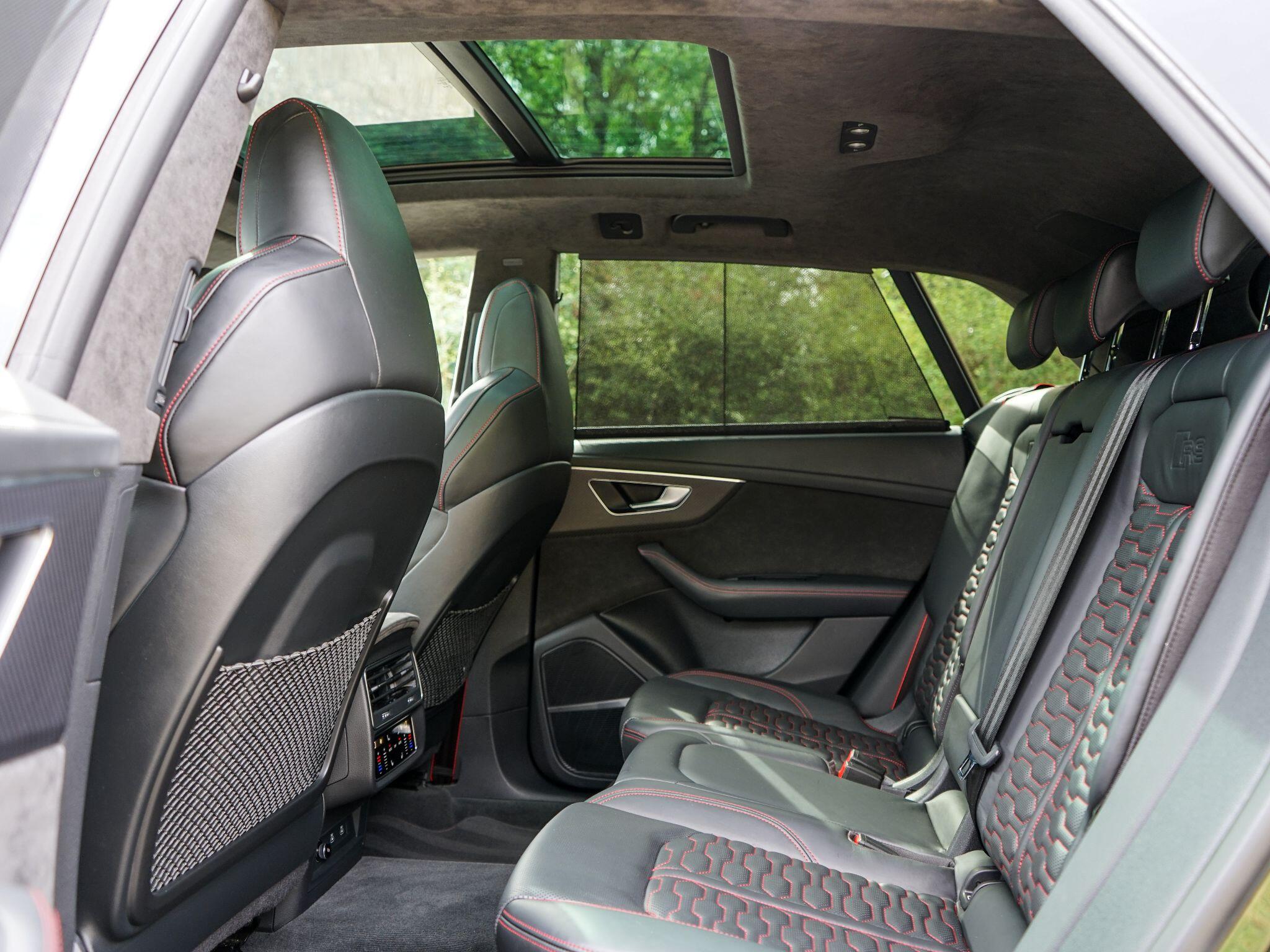 Audi RSQ8 view 14