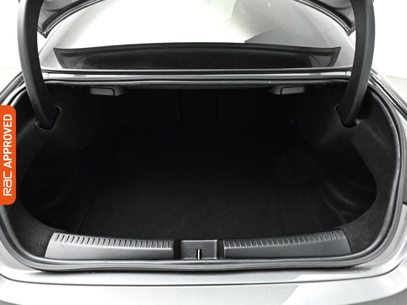 Mercedes-Benz Cla view 27