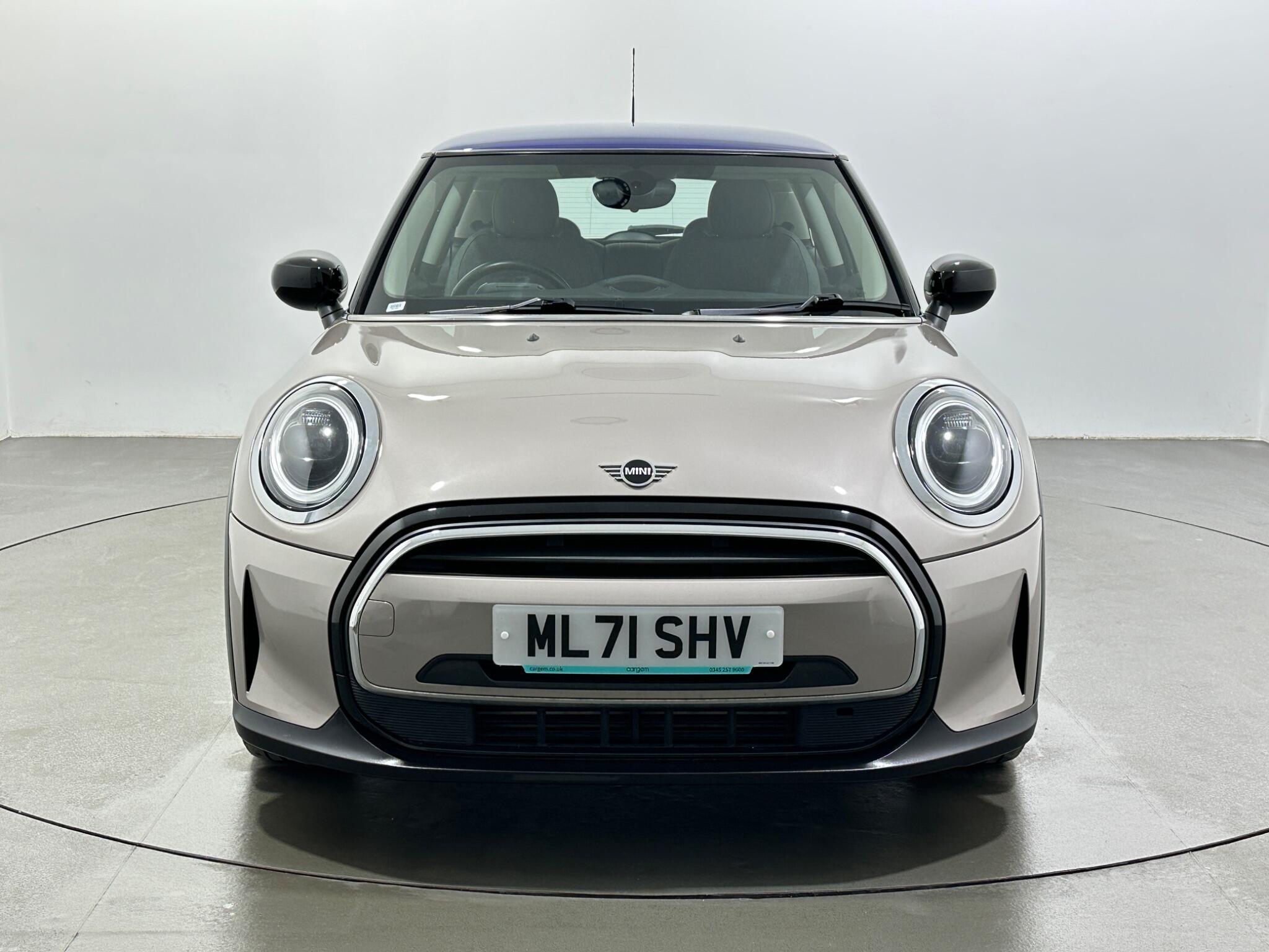Mini Hatch view 3