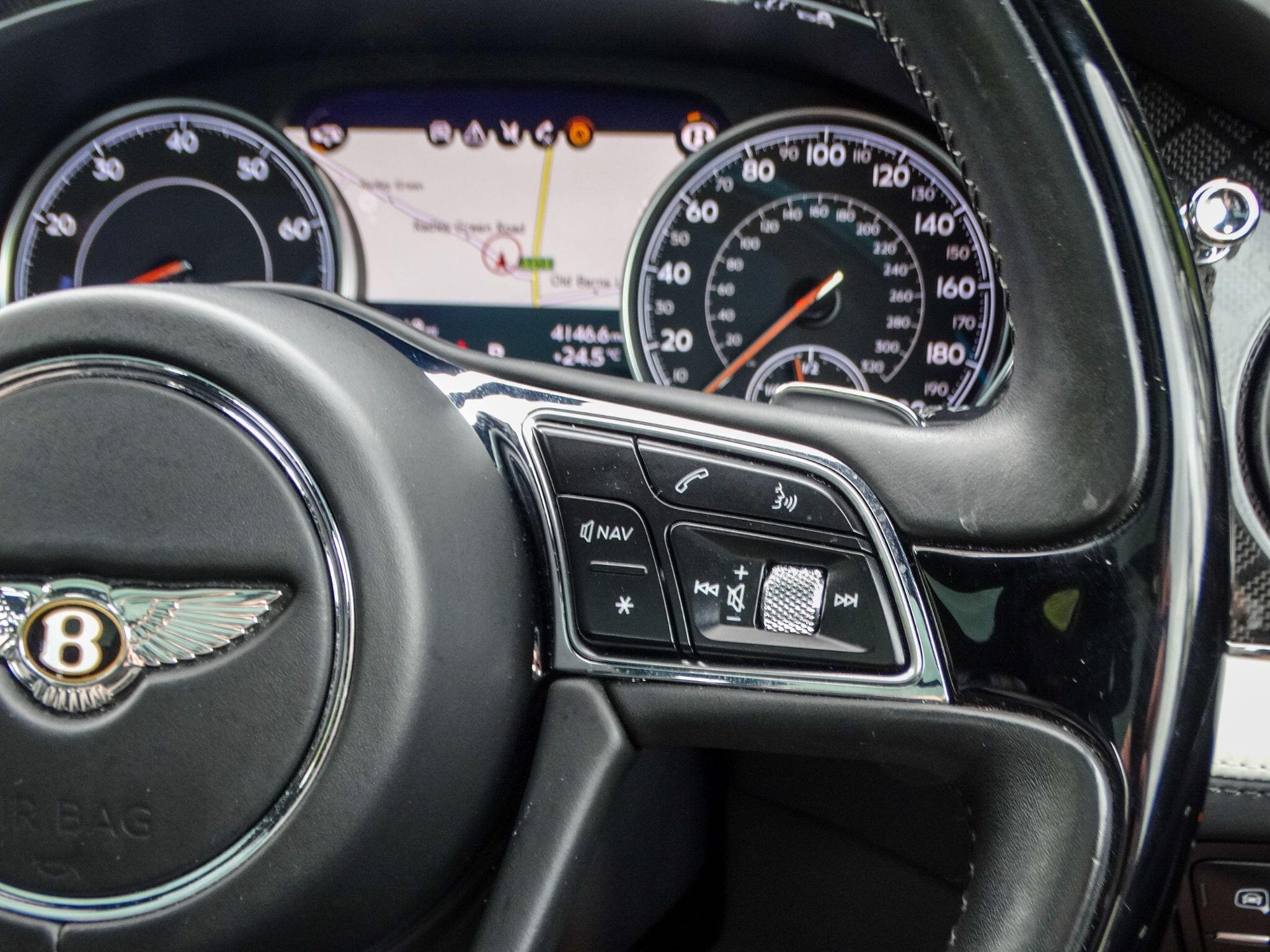 Bentley Bentayga view 46