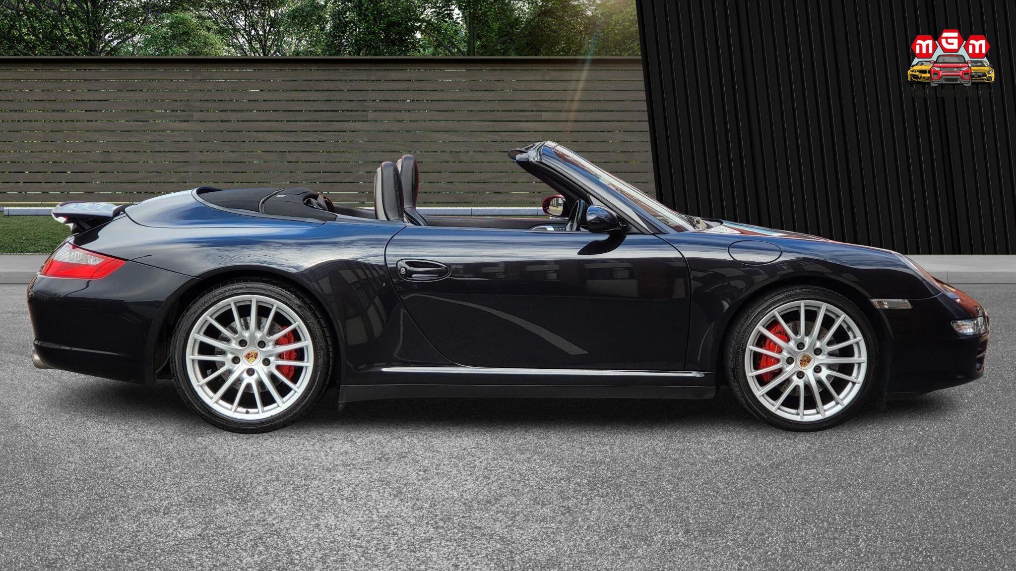 Porsche 911 view 14