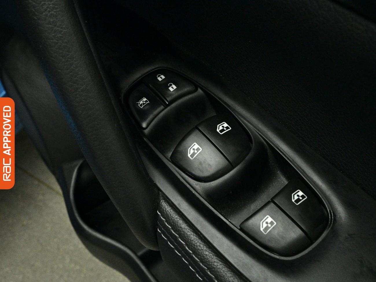 Nissan Qashqai view 23