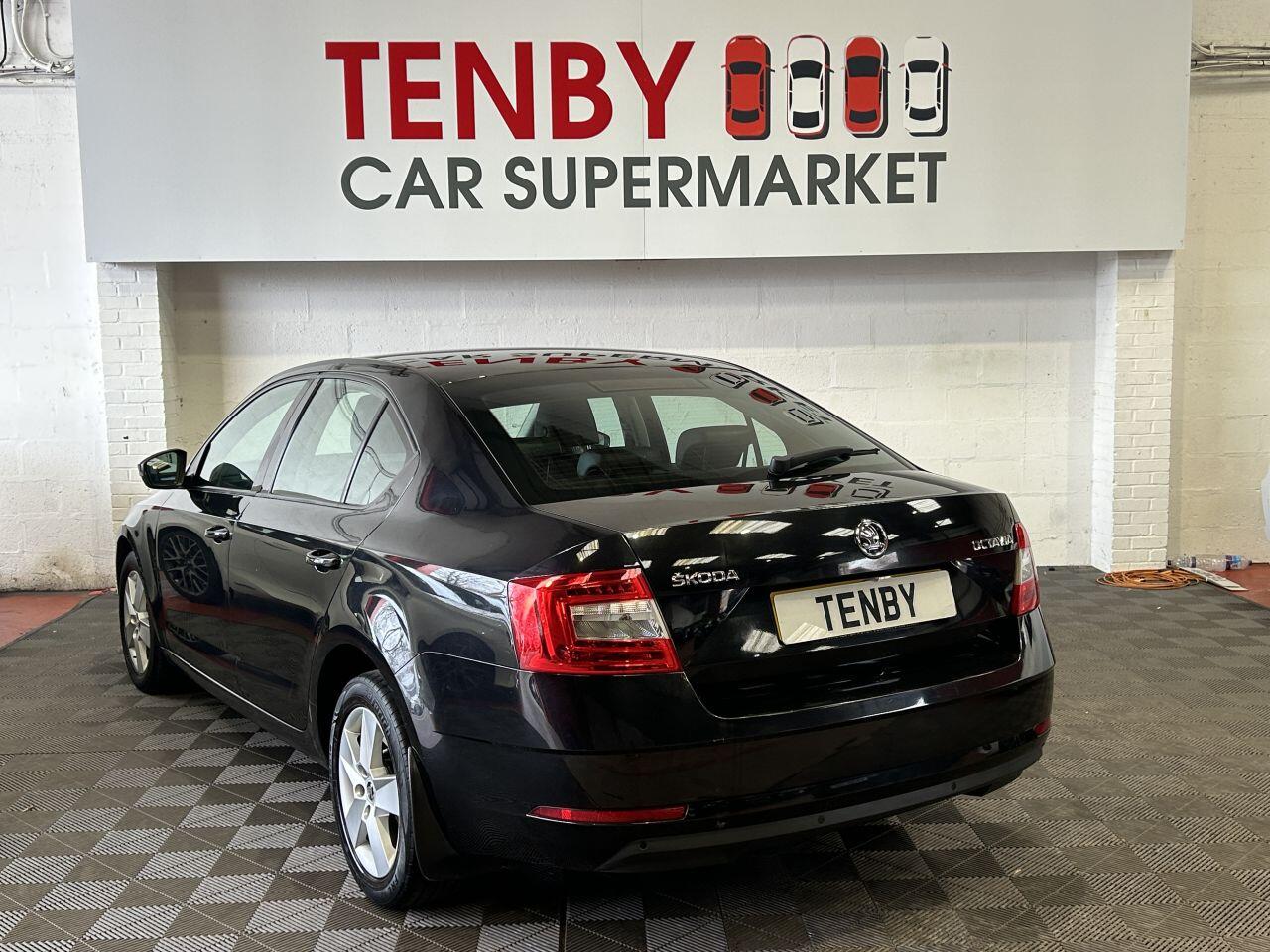 Skoda Octavia view 7